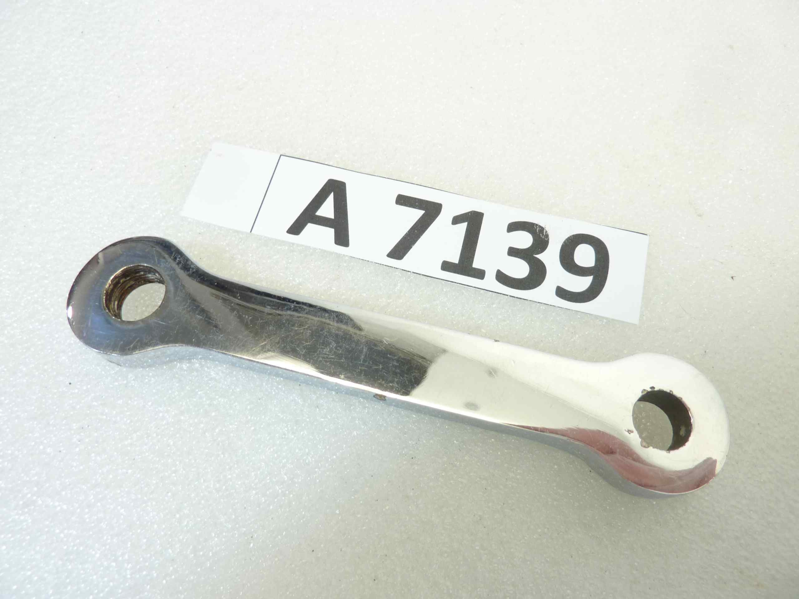 Biscottino moto epoca cromato interasse 106 mm diam fori 11,5 11,2 nuovo fondo di magazzino