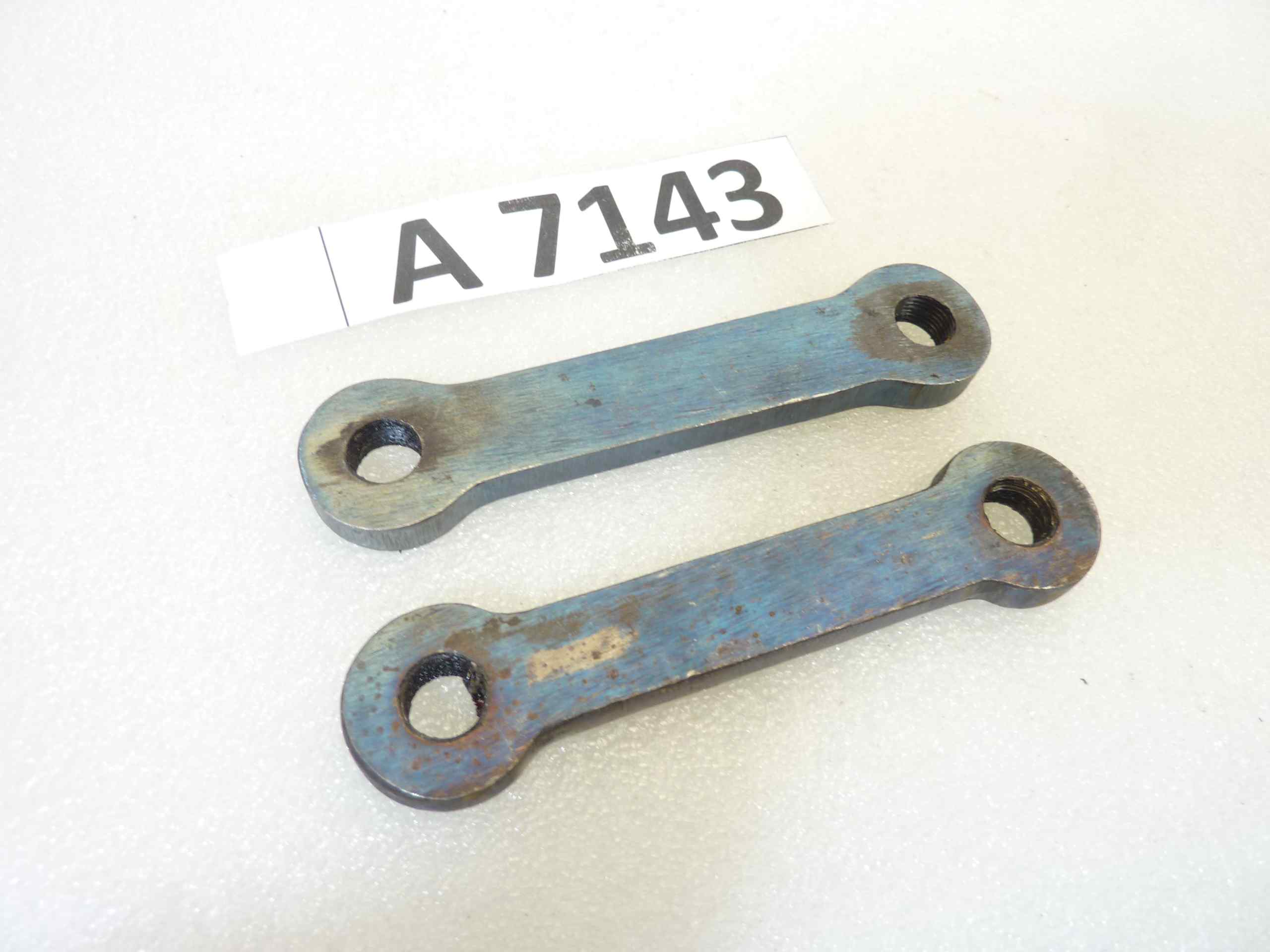 Coppia biscottini grezzi moto epoca filettati interasse 87 mm diam fori 10 nuovo fondo di magazzino