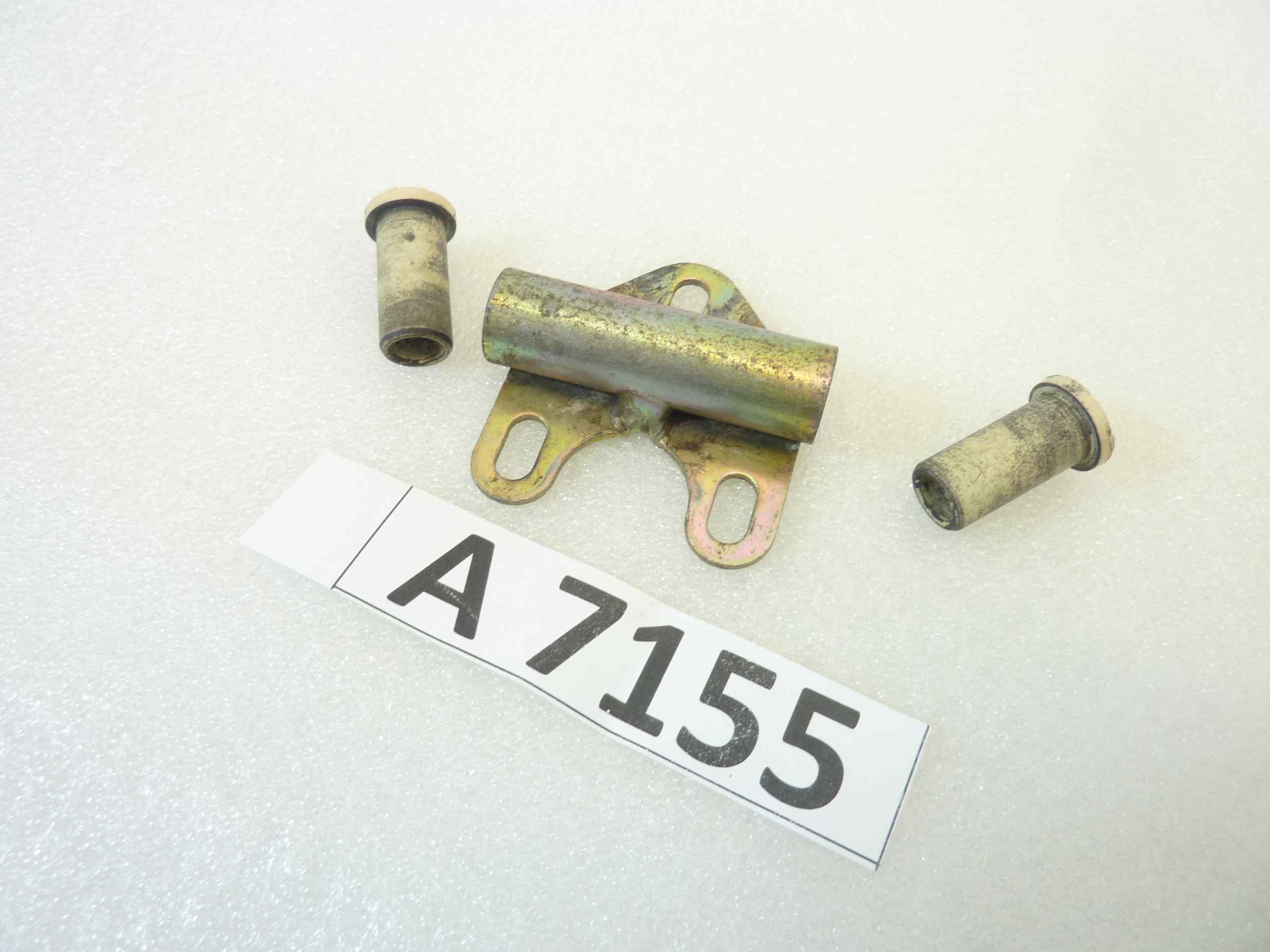 staffa attacco serbatoio benzina Ducati Monster 600 1999