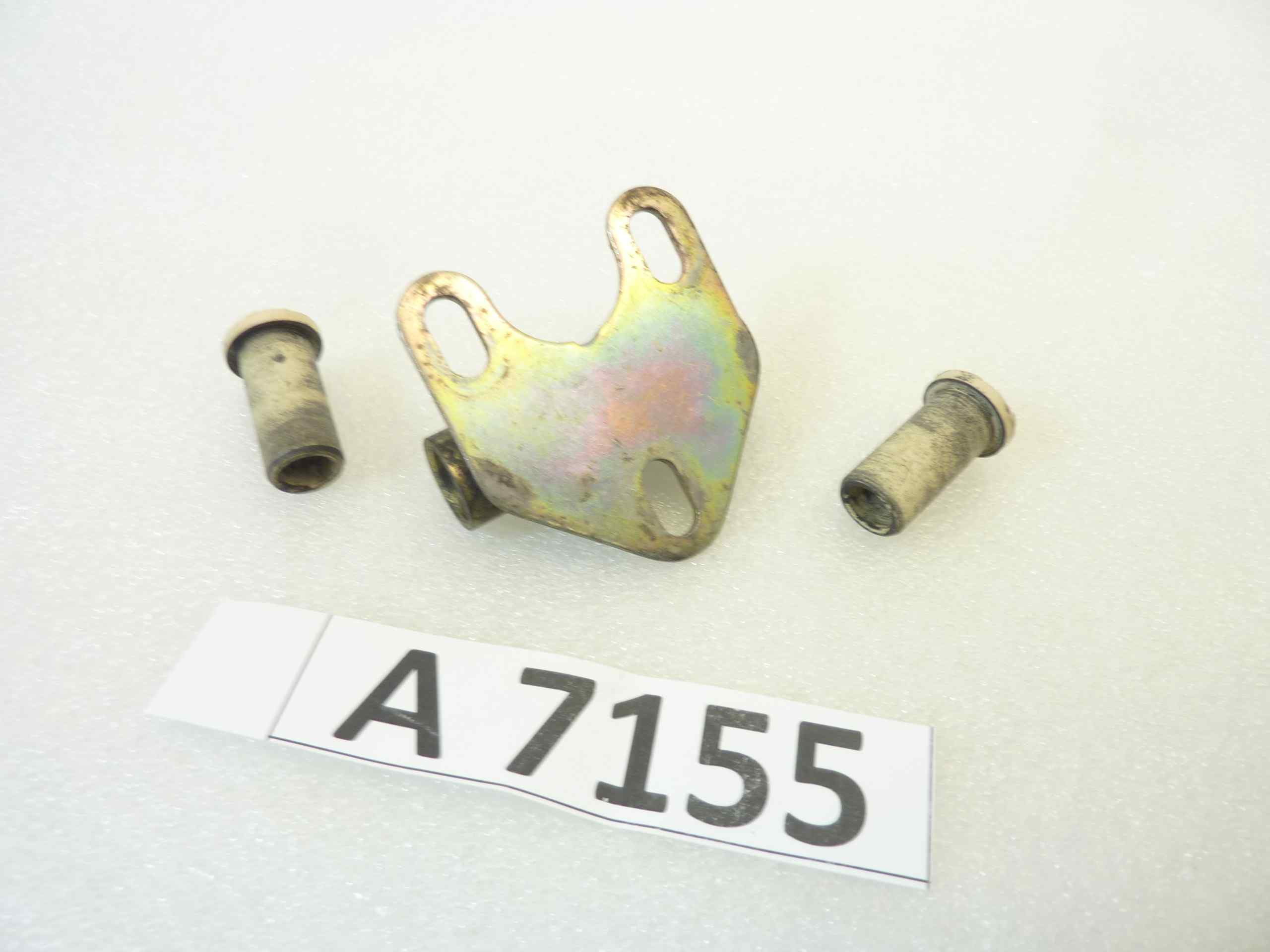 staffa attacco serbatoio benzina Ducati Monster 600 1999 - immagine 4