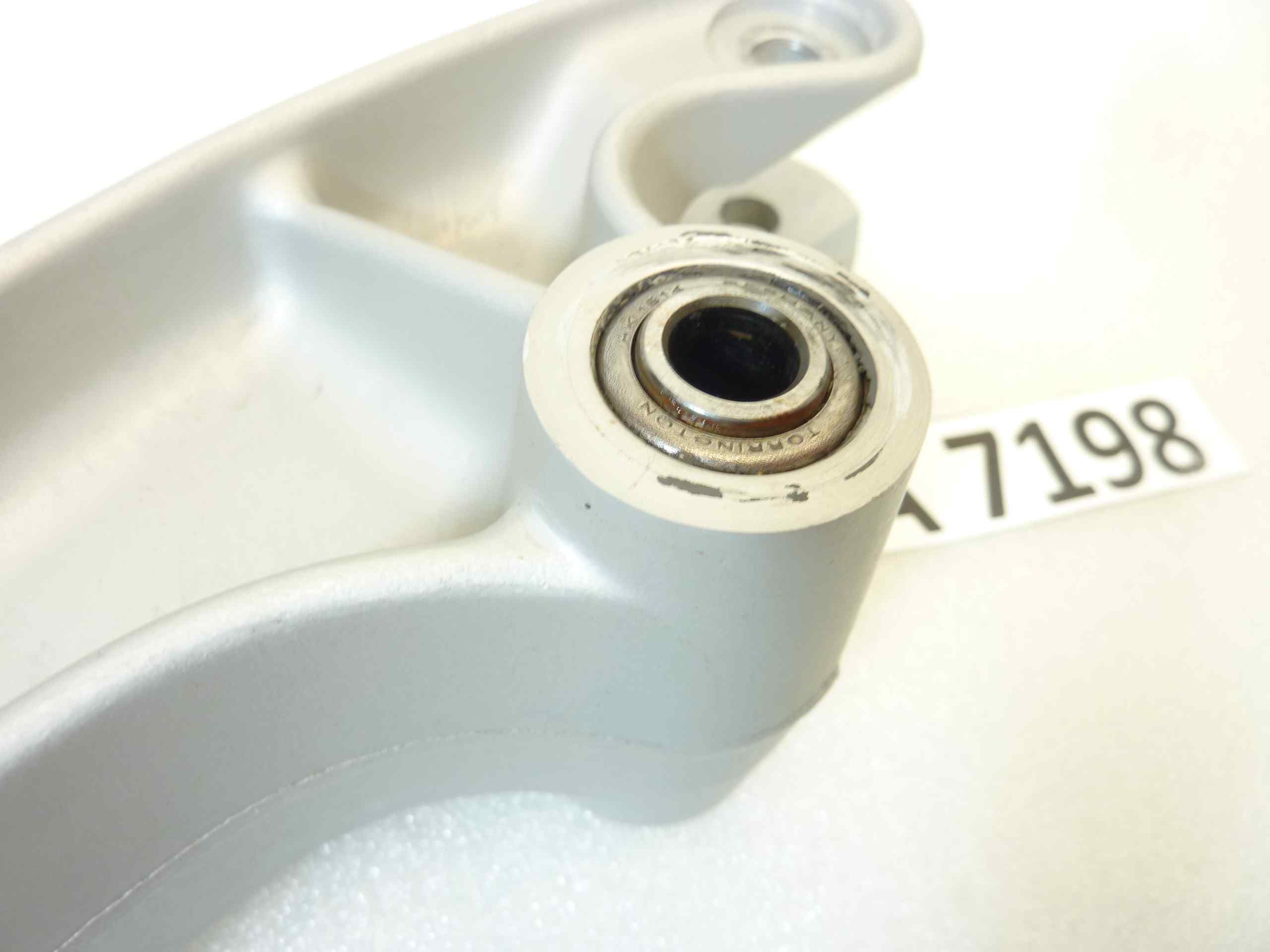 Bilanciere staffa ammortizzatore posteriore Ducati Monster 600 1999 - immagine 3