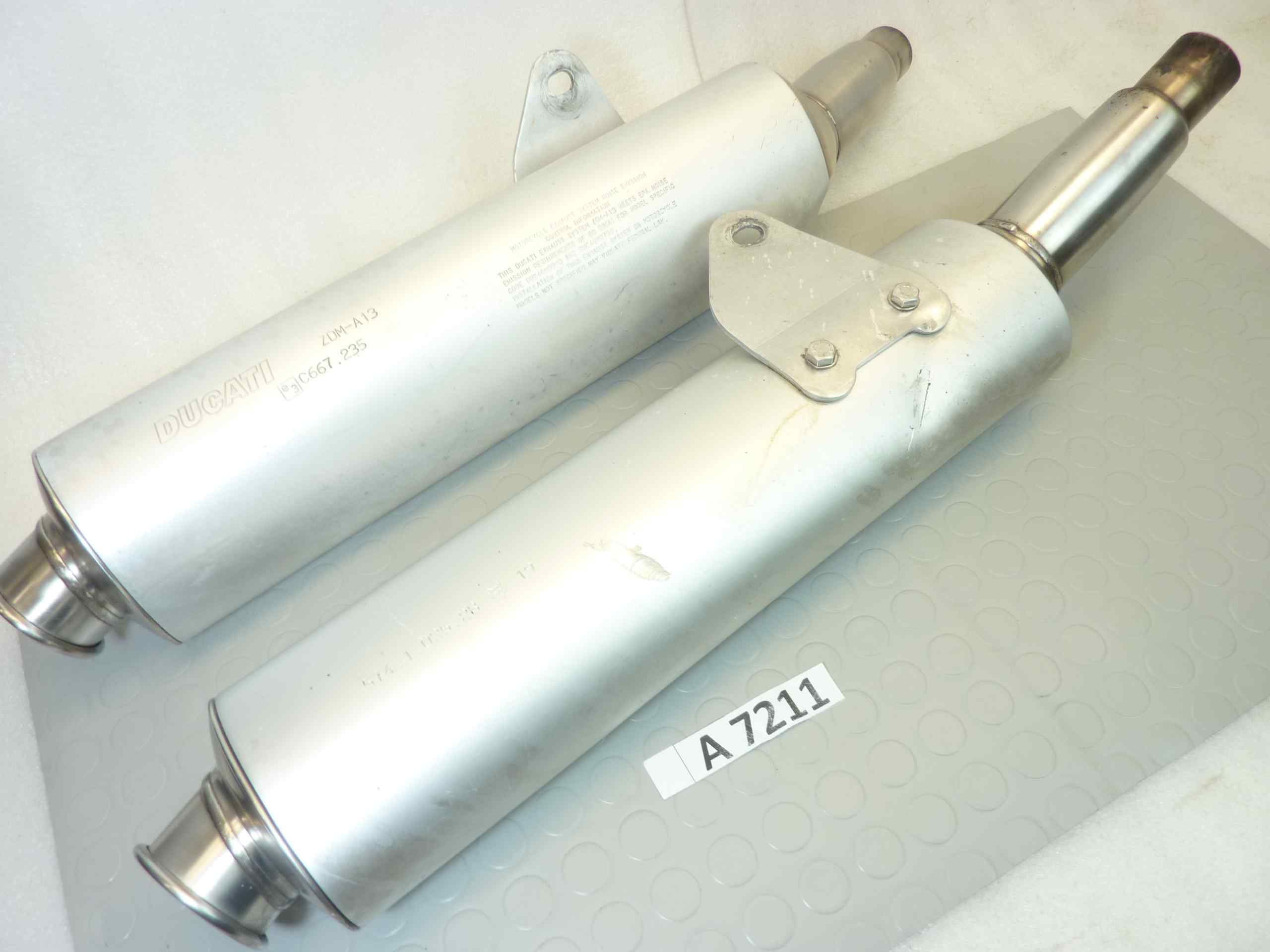 Marmitte terminali Ducati Monster 600 1999 ZDM A13B13 C667235 Remus 57410352B 19 57310352B 19 - immagine 9