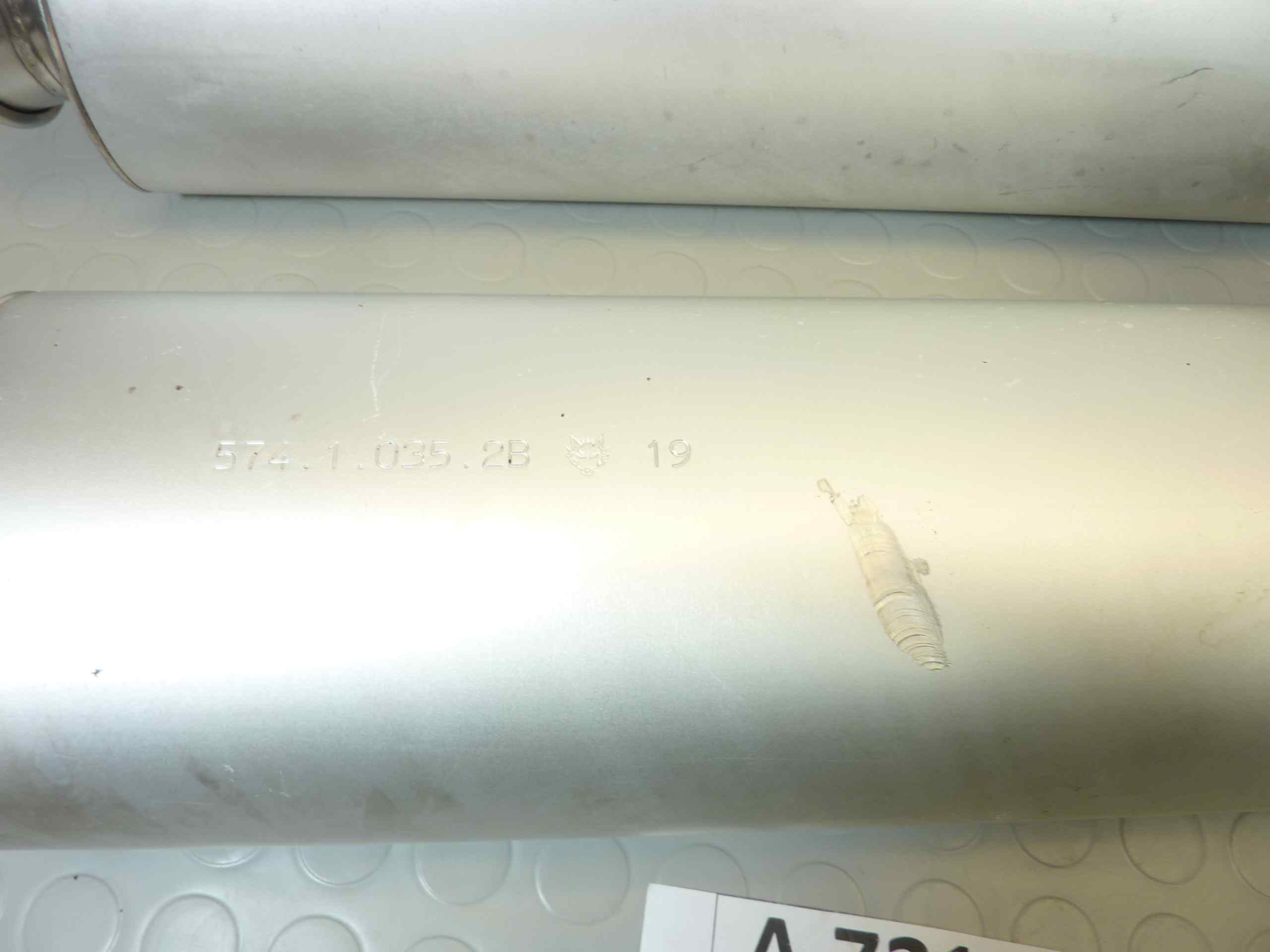 Marmitte terminali Ducati Monster 600 1999 ZDM A13B13 C667235 Remus 57410352B 19 57310352B 19 - immagine 10