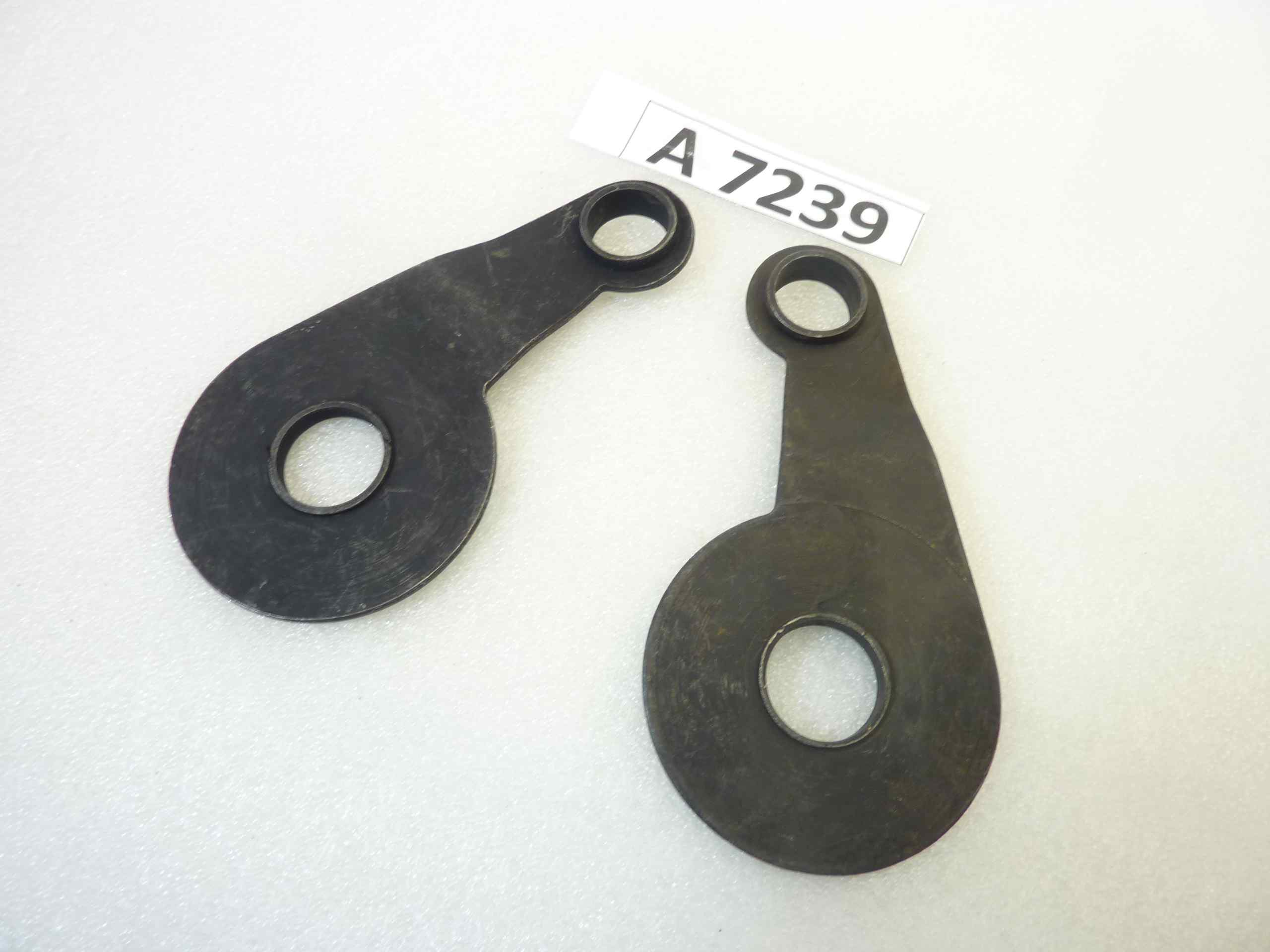 Piastra oscillante sinistra Guzzi Alce Superalce GT 20 ammortizzatori posteriori grezza cod T9134 - immagine 4