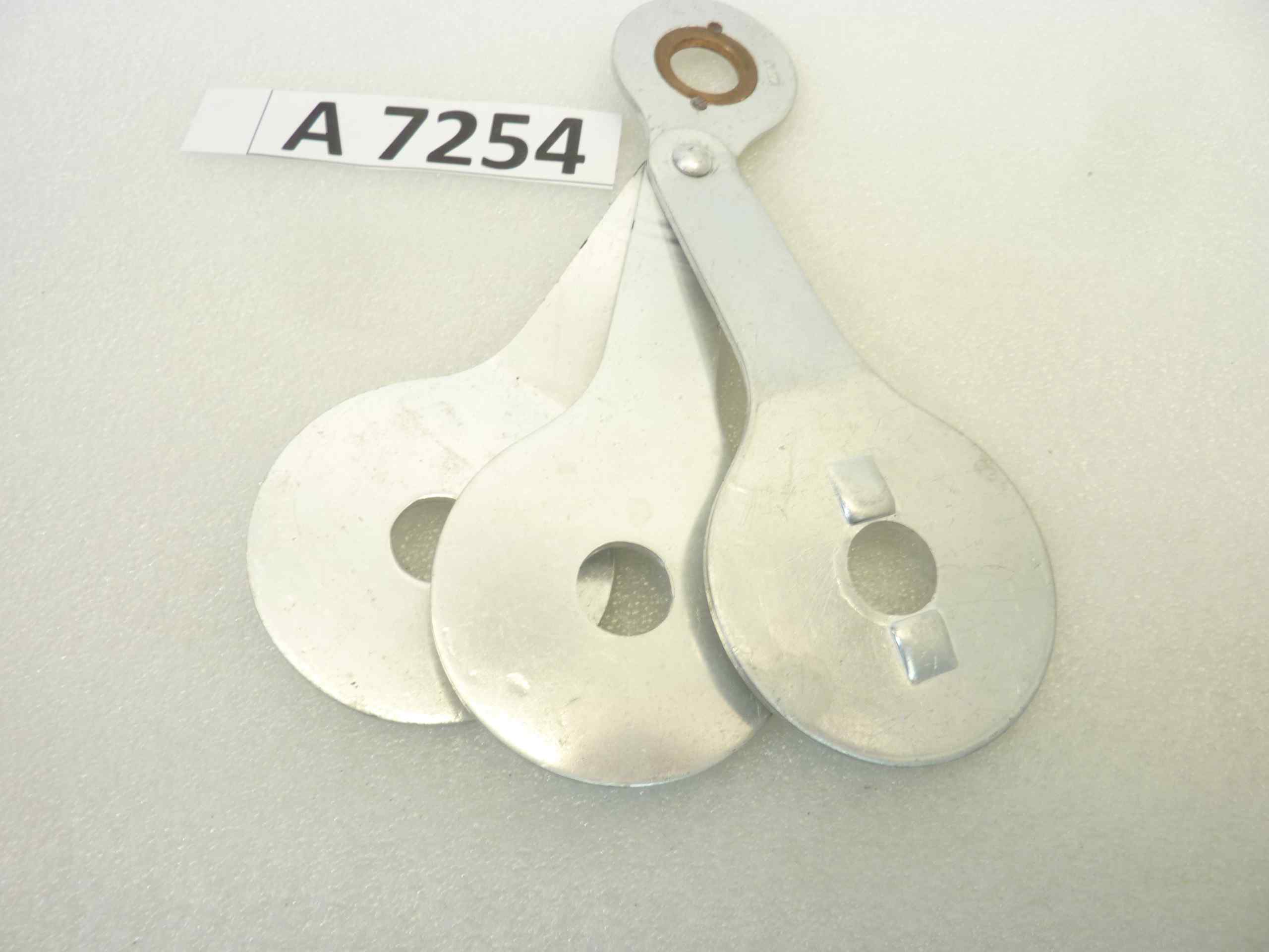 Braccio triplo compasso Guzzi Airone 250 Falcone 500 ammortizzatore posteriore alluminio cod 16506 interasse fori 130 mm - immagine 3