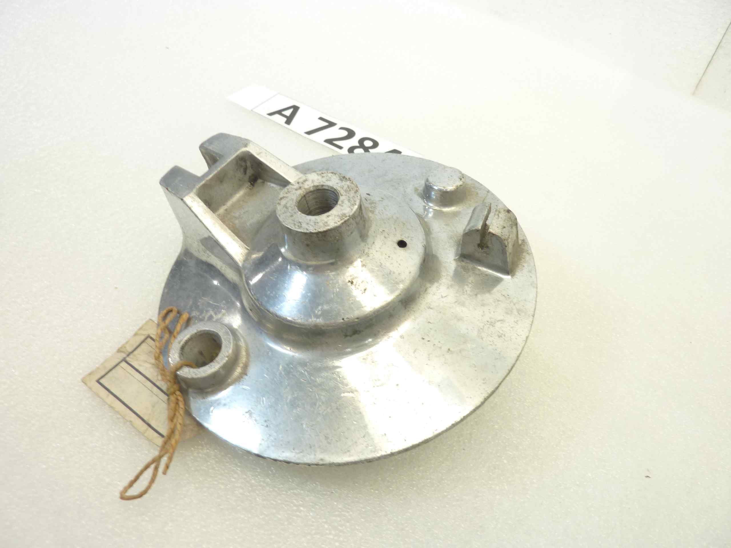 Piatto portaceppi Guzzi Zigolo 110 Turismo porta ganasce mozzo freno cod 24620225 nuovo fondo di magazzino - immagine 2