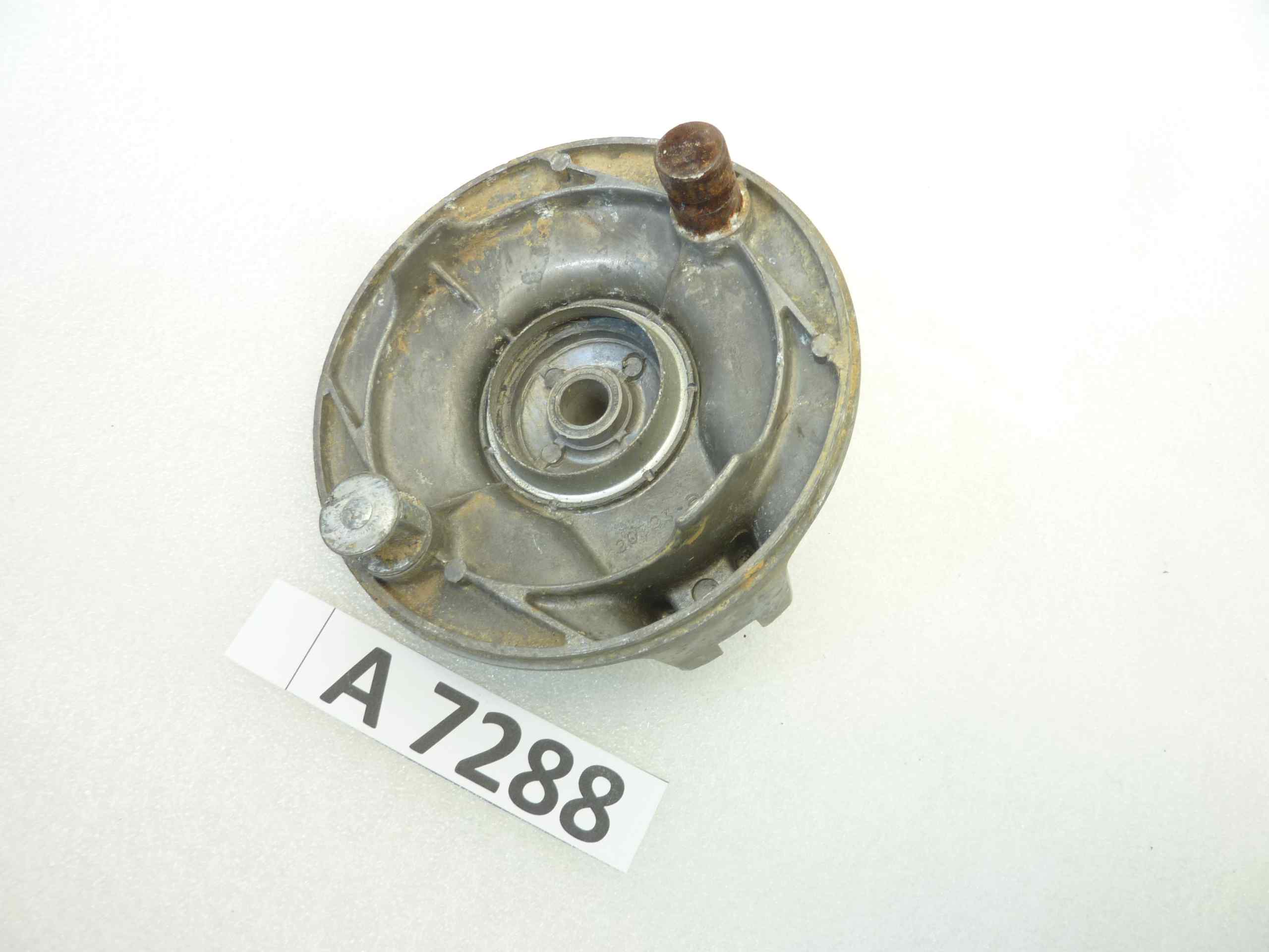 Piatto portaceppi Guzzi Zigolo 110 Turismo porta ganasce mozzo freno cod 24620225 - immagine 4
