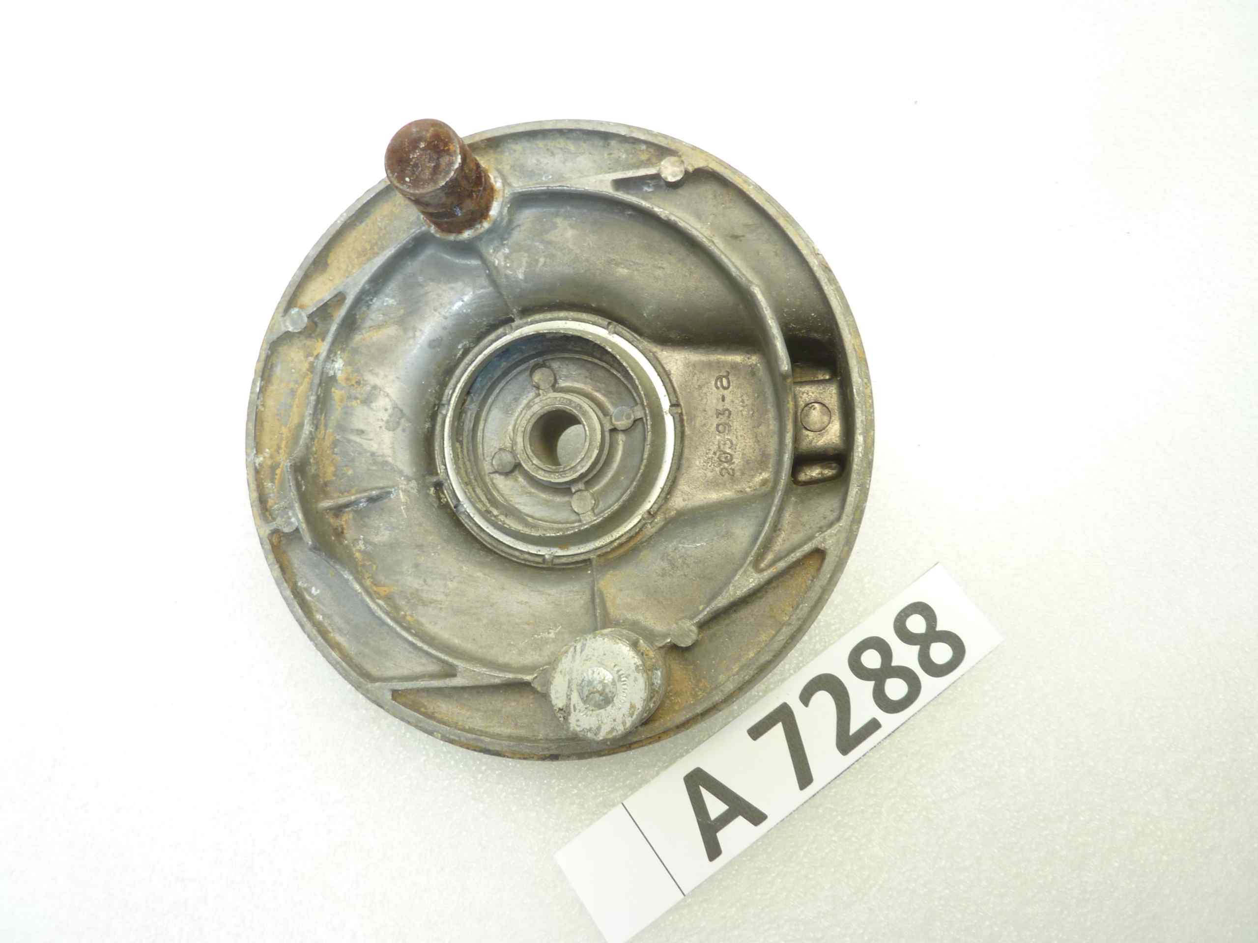 Piatto portaceppi Guzzi Zigolo 110 Turismo porta ganasce mozzo freno cod 24620225 - immagine 5