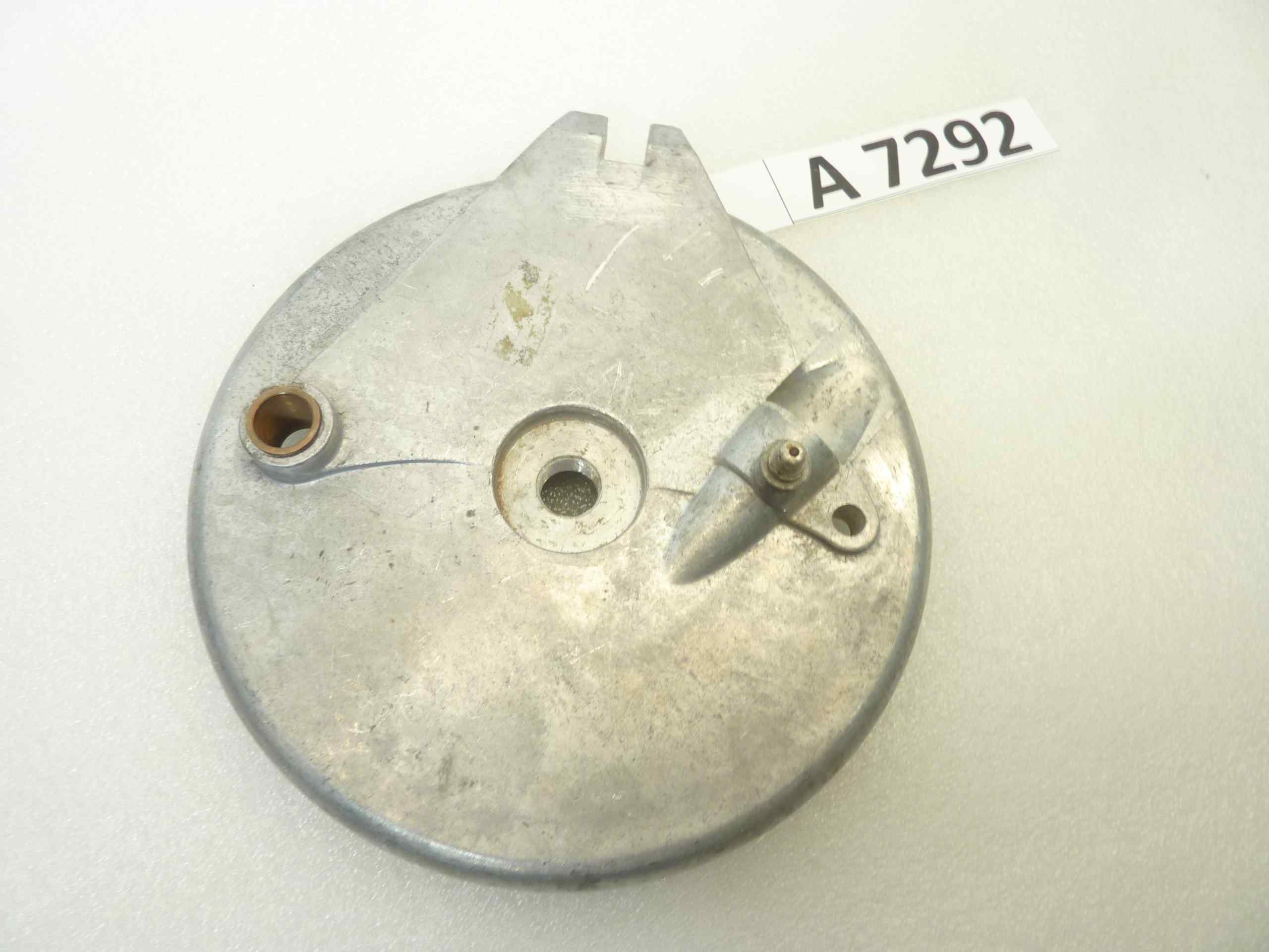 Piatto portaceppi Guzzi Ercolino porta ganasce mozzo freno cod 26890 26620201 nuovo fondo di magazzino - immagine 2