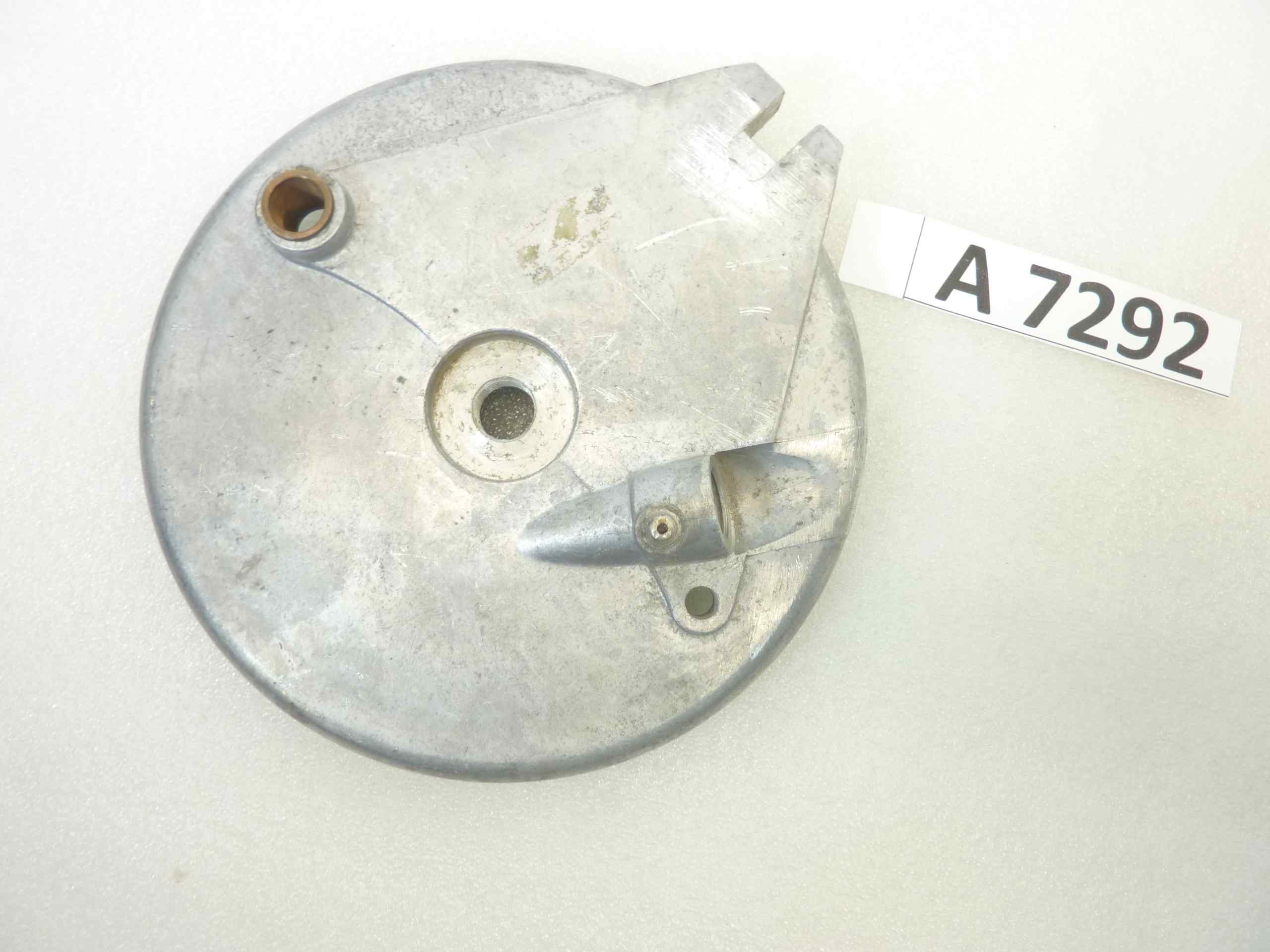Piatto portaceppi Guzzi Ercolino porta ganasce mozzo freno cod 26890 26620201 nuovo fondo di magazzino - immagine 3