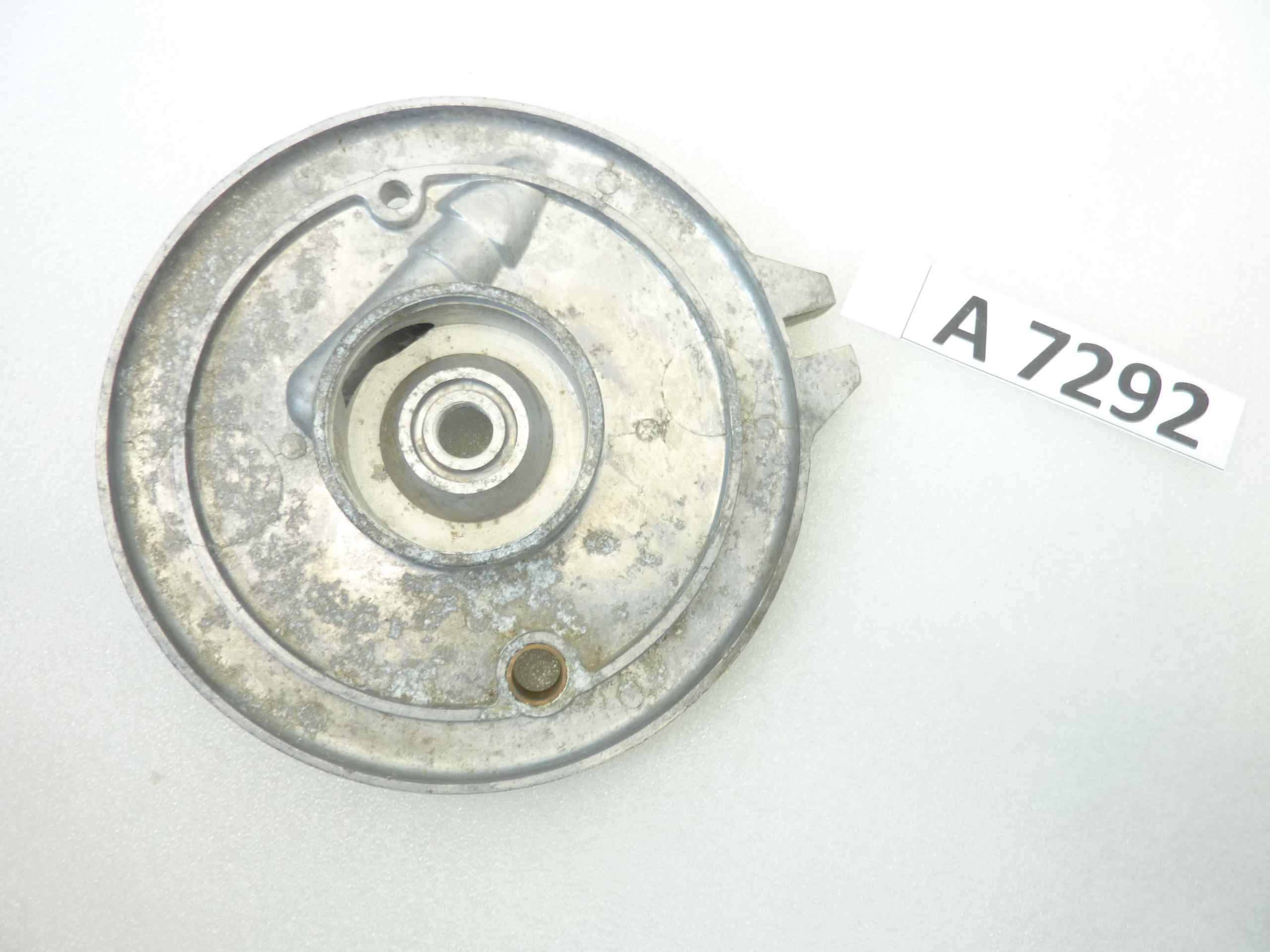Piatto portaceppi Guzzi Ercolino porta ganasce mozzo freno cod 26890 26620201 nuovo fondo di magazzino - immagine 4