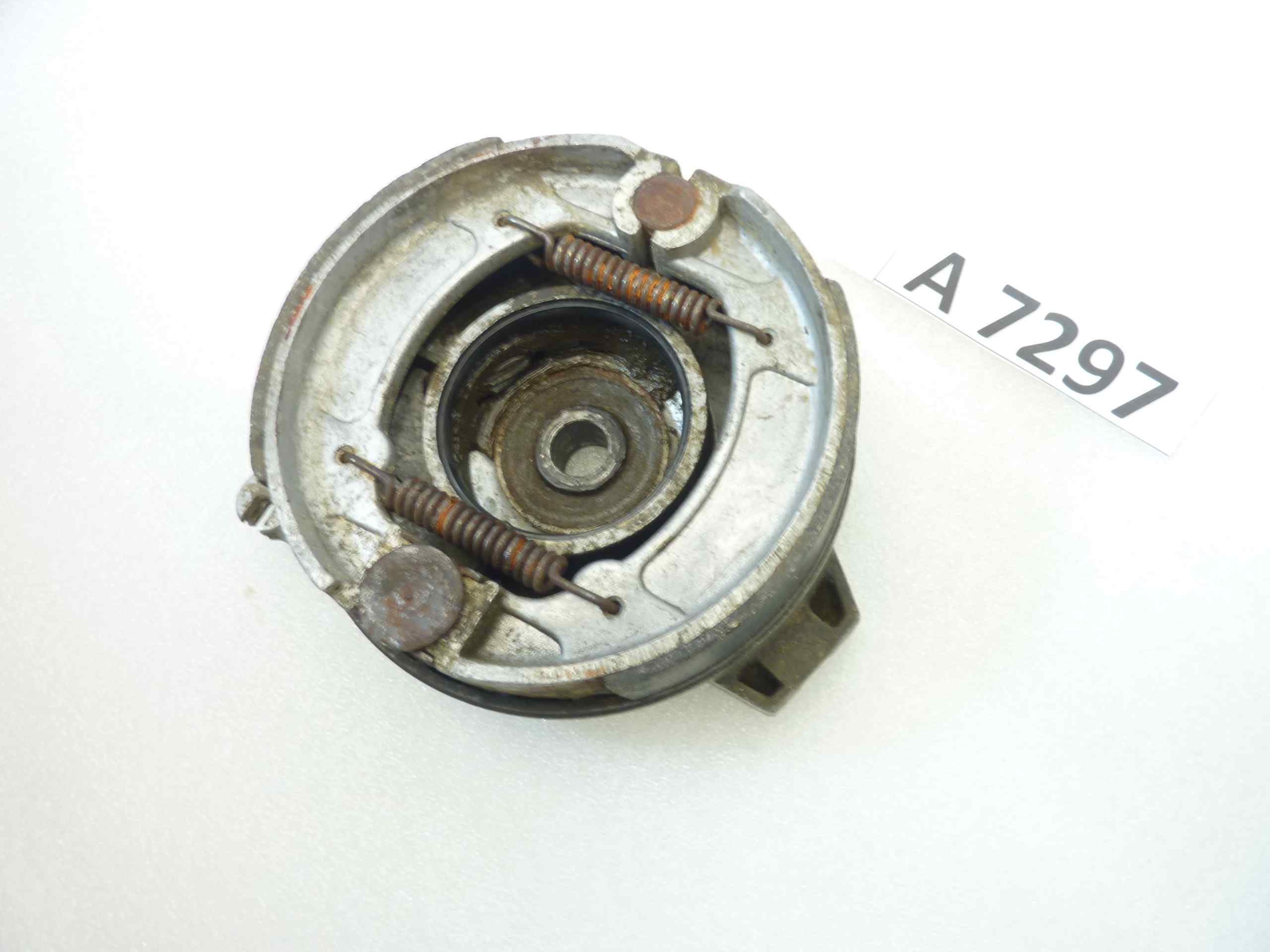 Piatto portaceppi Guzzi Zigolo anteriore porta ganasce mozzo freno 55605 55620200 - immagine 6