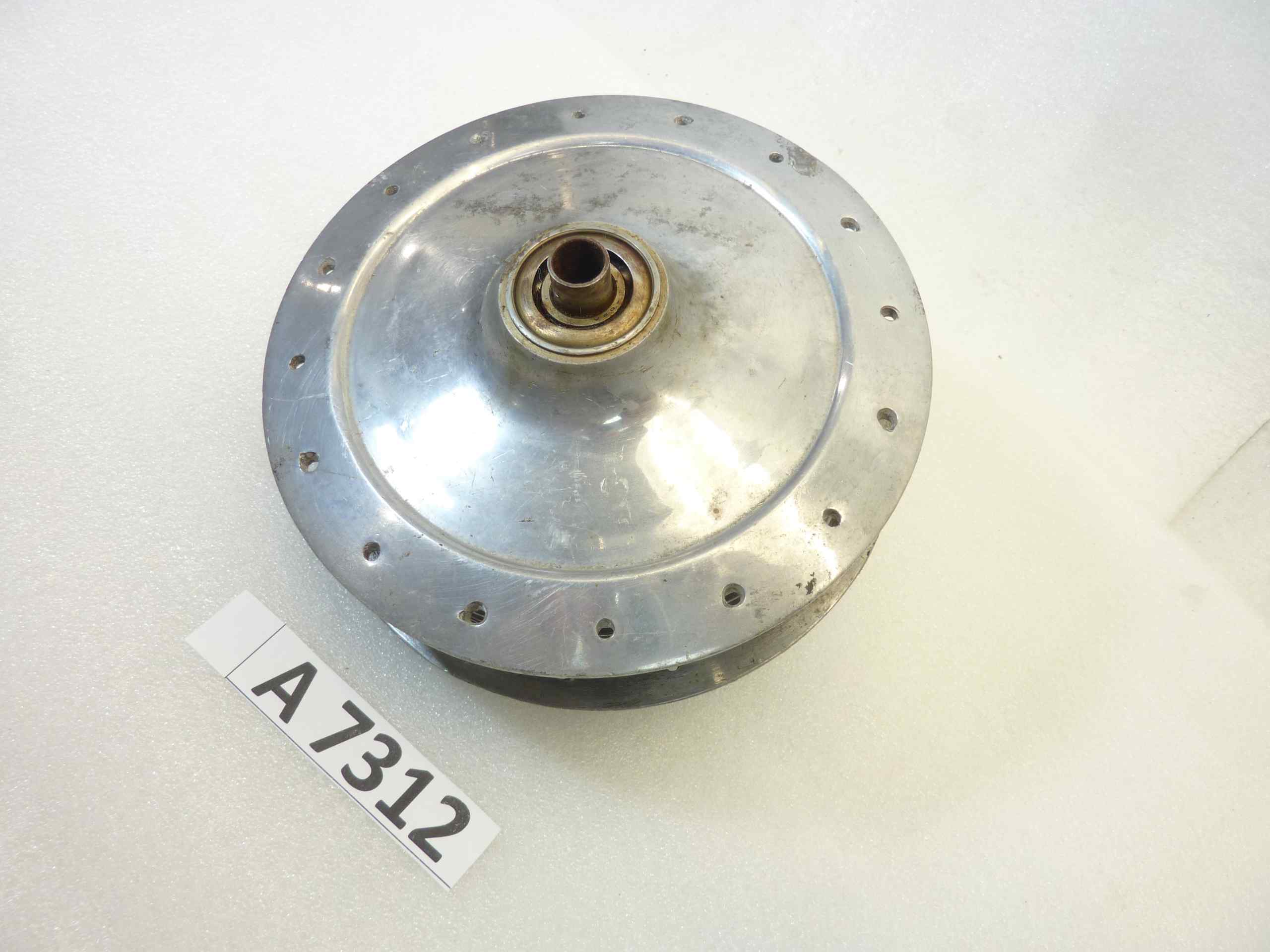 Mozzo anteriore Guzzi Stornello 125 tamburo freno - immagine 3