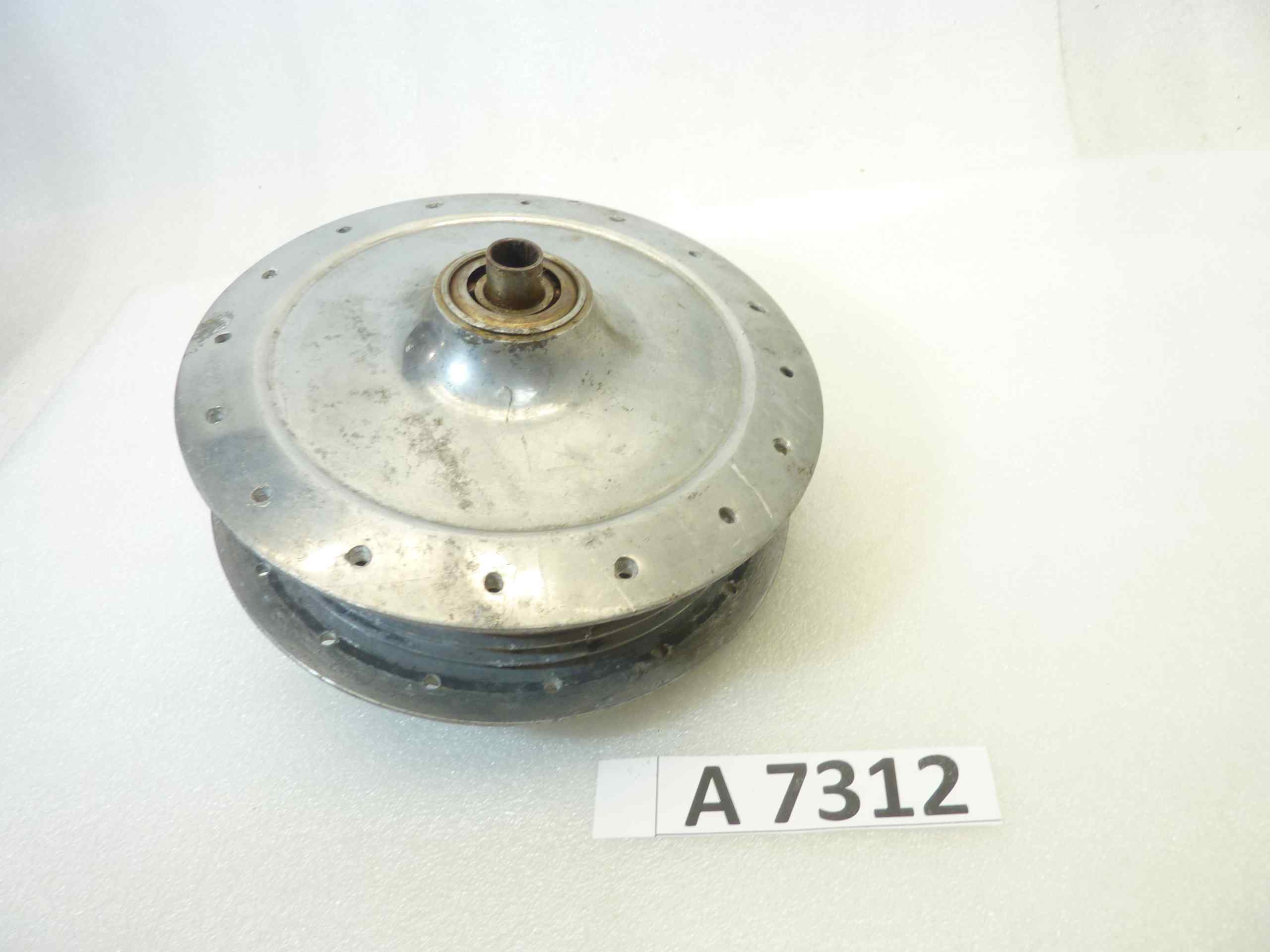 Mozzo anteriore Guzzi Stornello 125 tamburo freno - immagine 9
