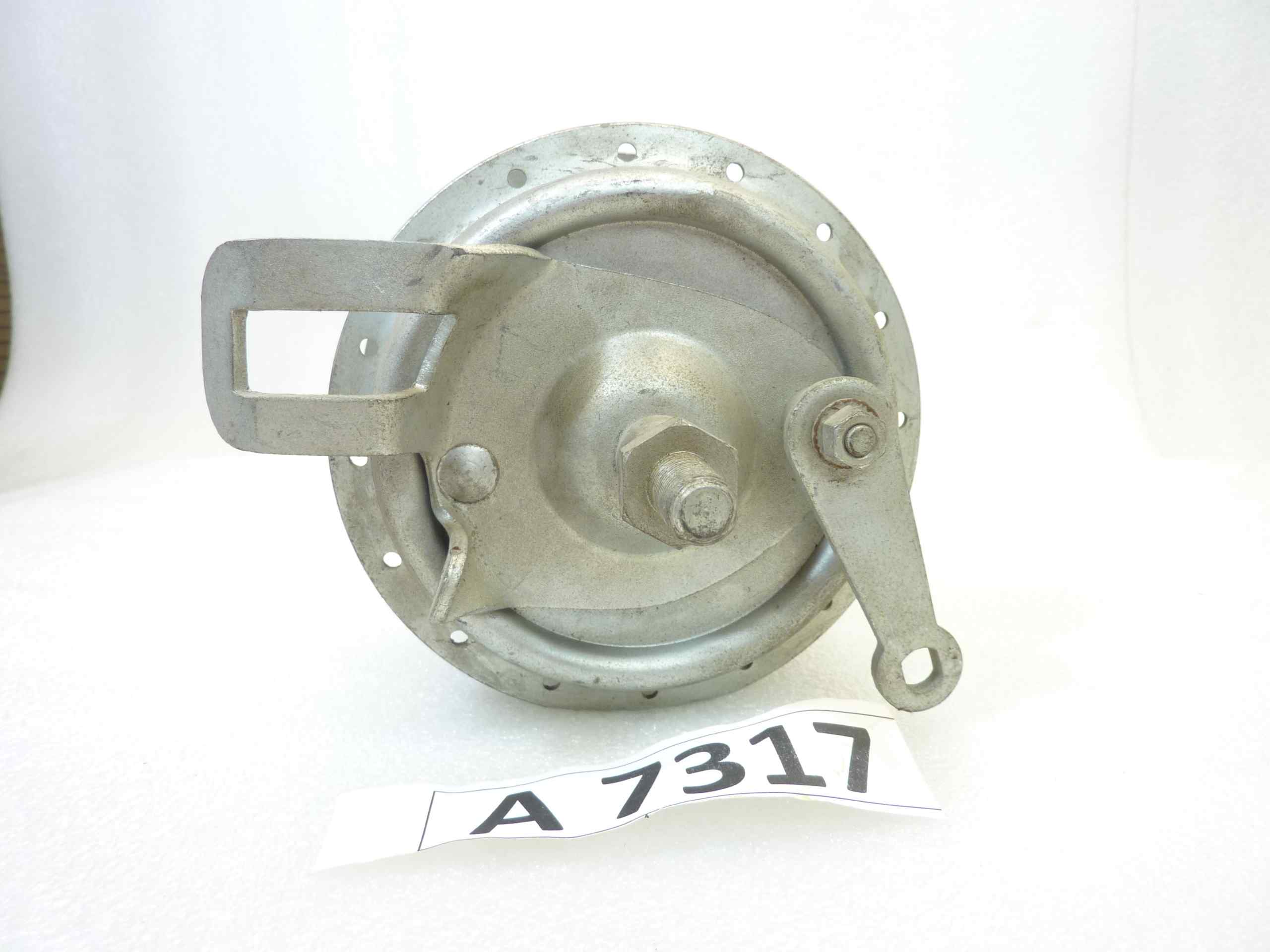 Mozzo posteriore Guzzi Trotter completo con corona tamburo freno cod 45632100 nuovo fondo di magazzino