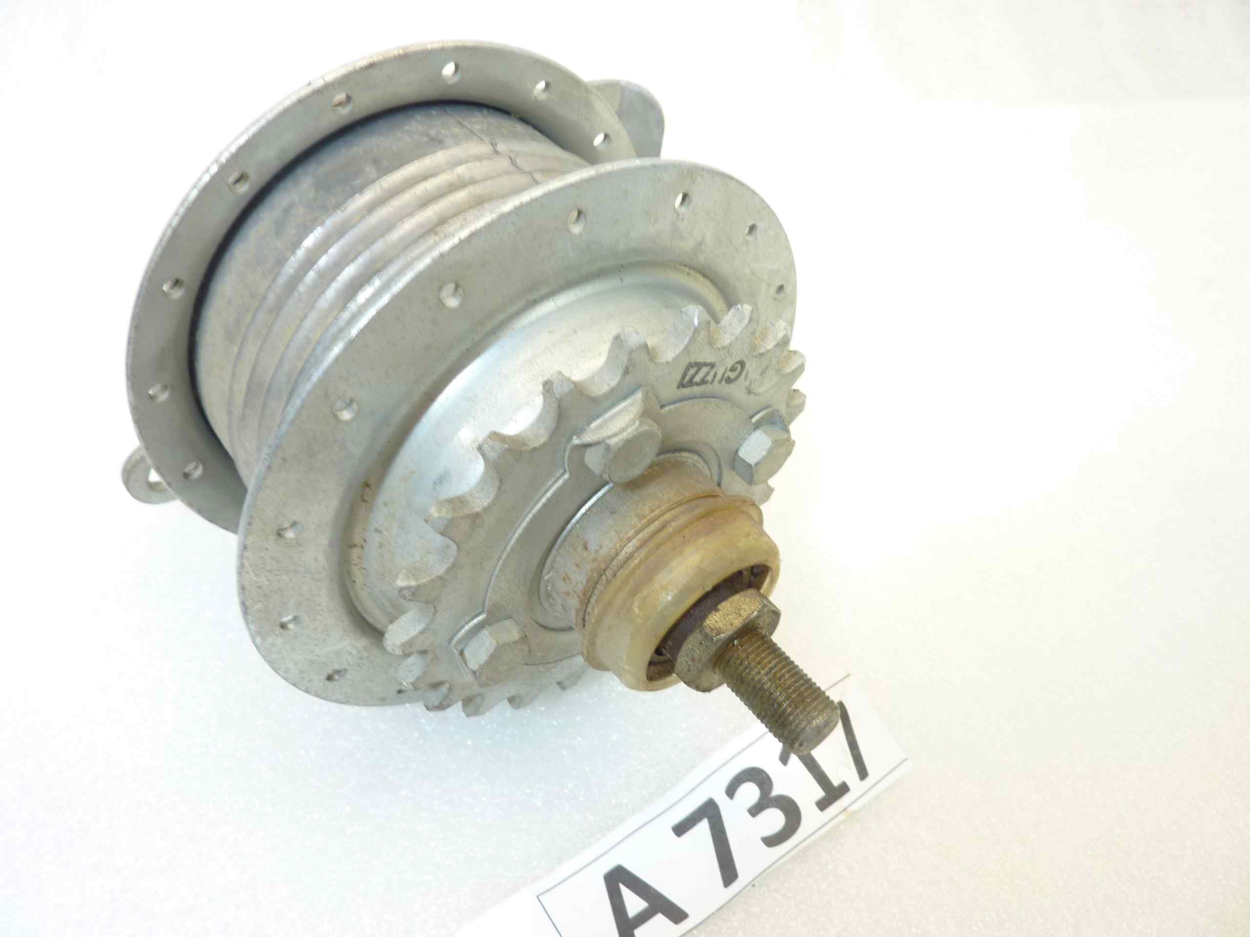 Mozzo posteriore Guzzi Trotter completo con corona tamburo freno cod 45632100 nuovo fondo di magazzino - immagine 5