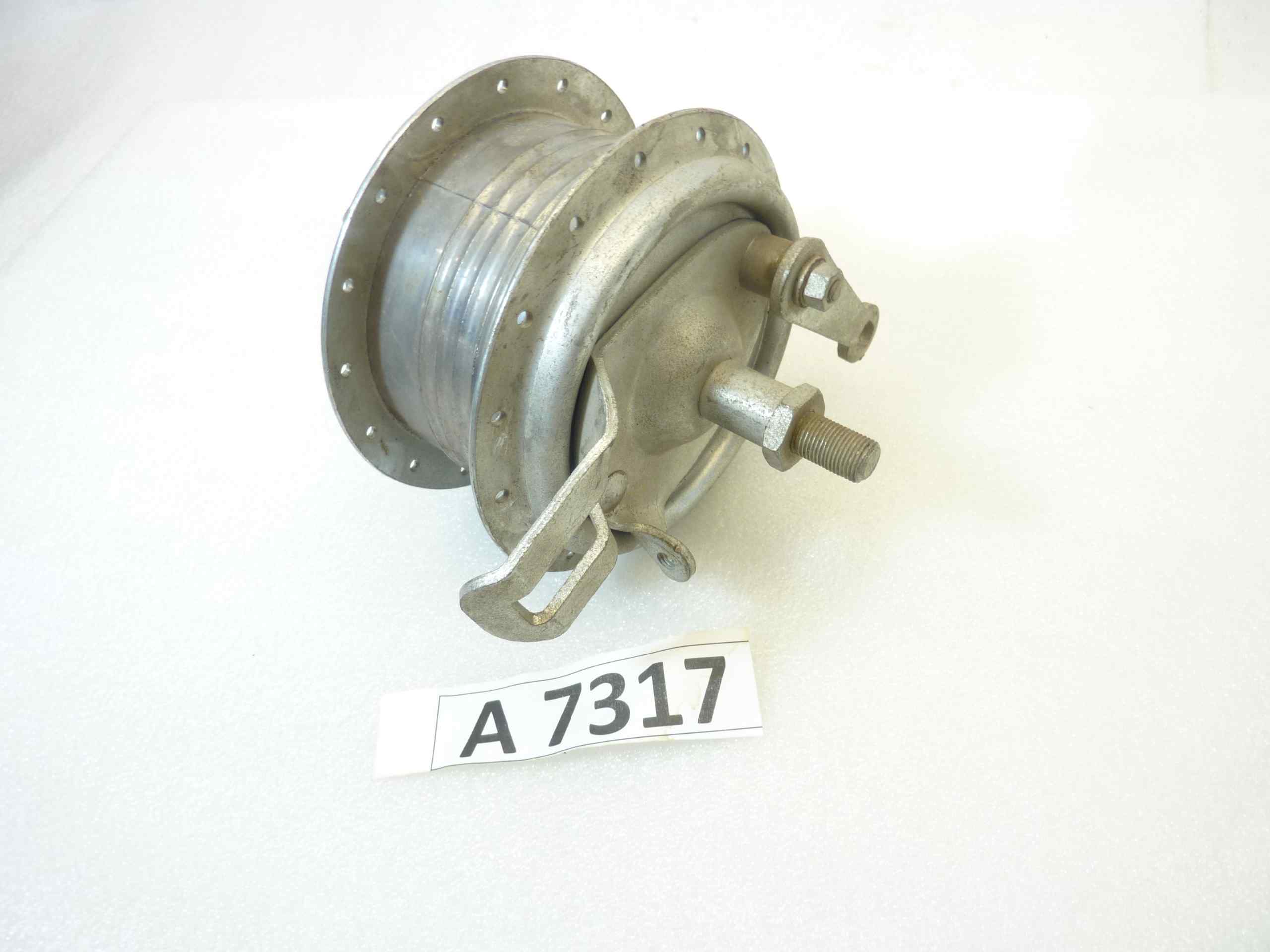 Mozzo posteriore Guzzi Trotter completo con corona tamburo freno cod 45632100 nuovo fondo di magazzino - immagine 9