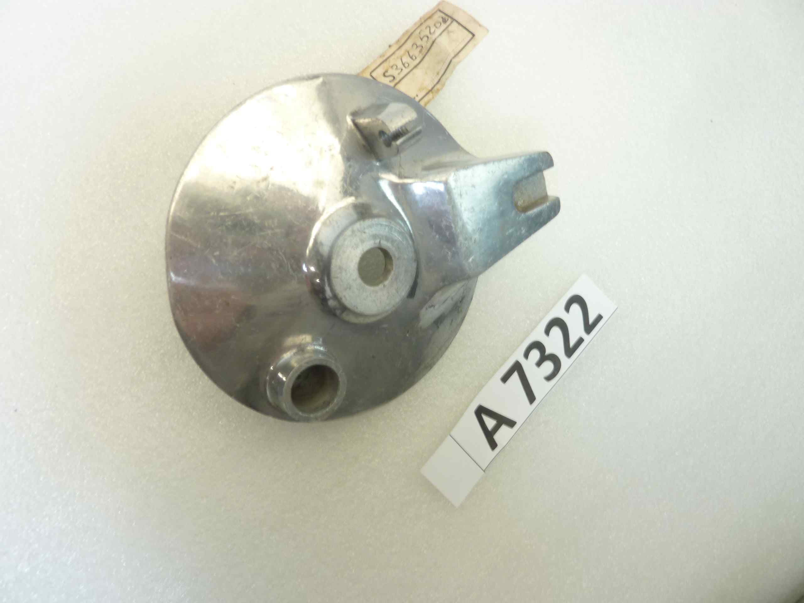 Piatto portaceppi Guzzi Cardellino 73 anteriore porta ganasce mozzo freno cod 36976 36635202 nuovo fondo di magazzino - immagine 4