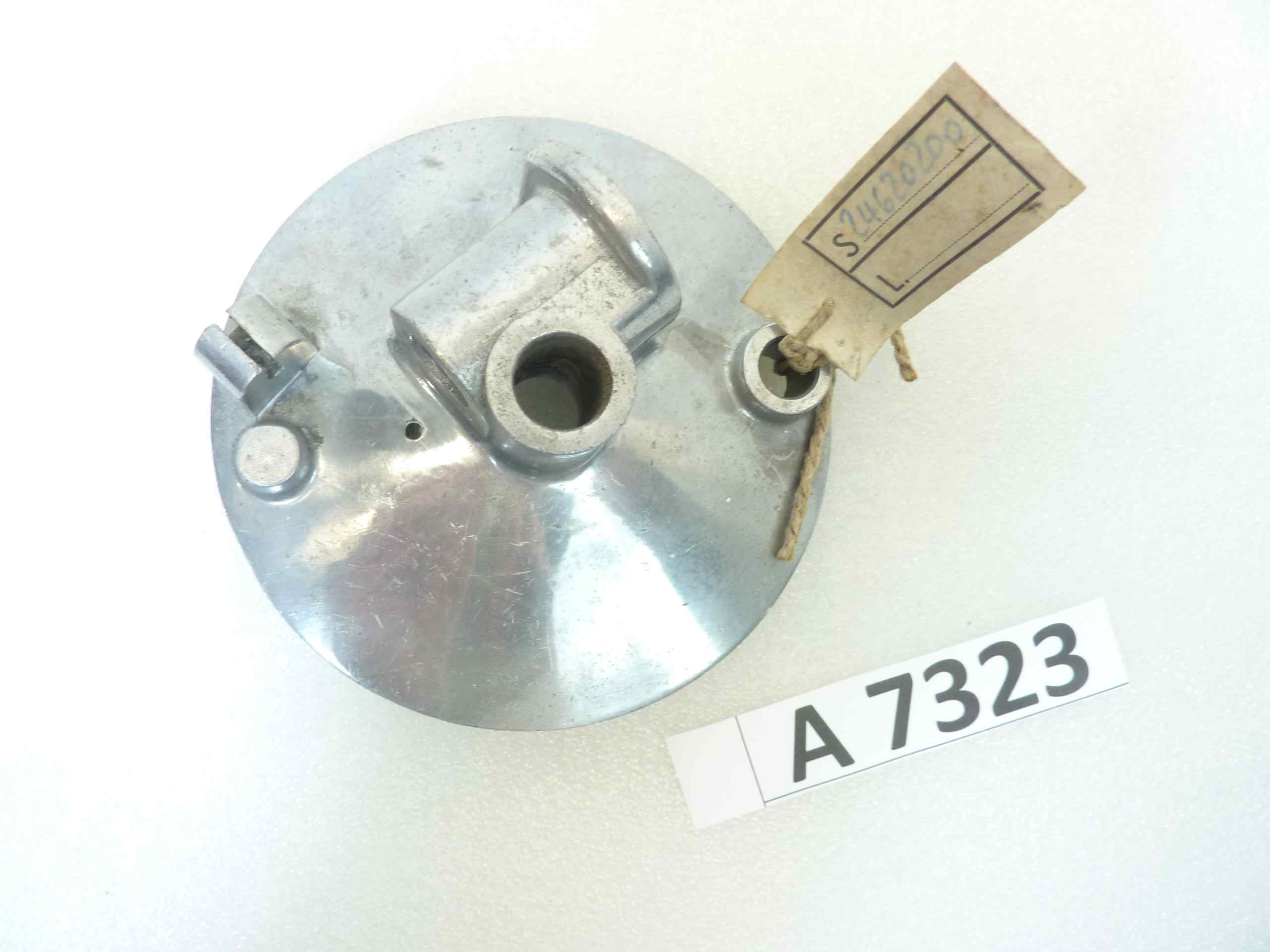 Piatto portaceppi Guzzi Zigolo 98 110 2T anteriore porta ganasce mozzo freno cod 24620200 20302 nuovo fondo di magazzino - immagine 2