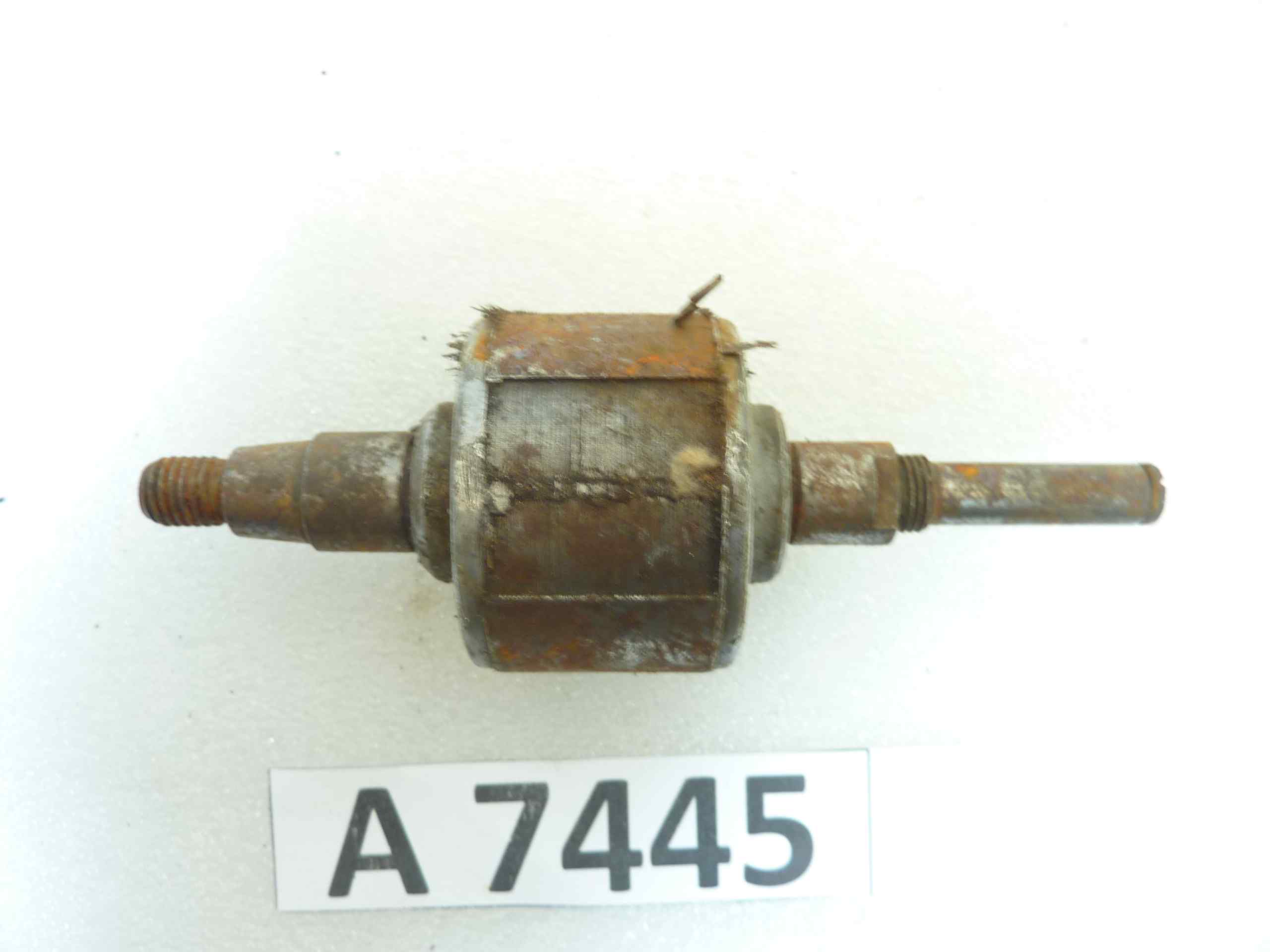 Indotto moto auto epoca diam centrale 44 mm lungh 126 mm nuovo fondo di magazzino - immagine 3