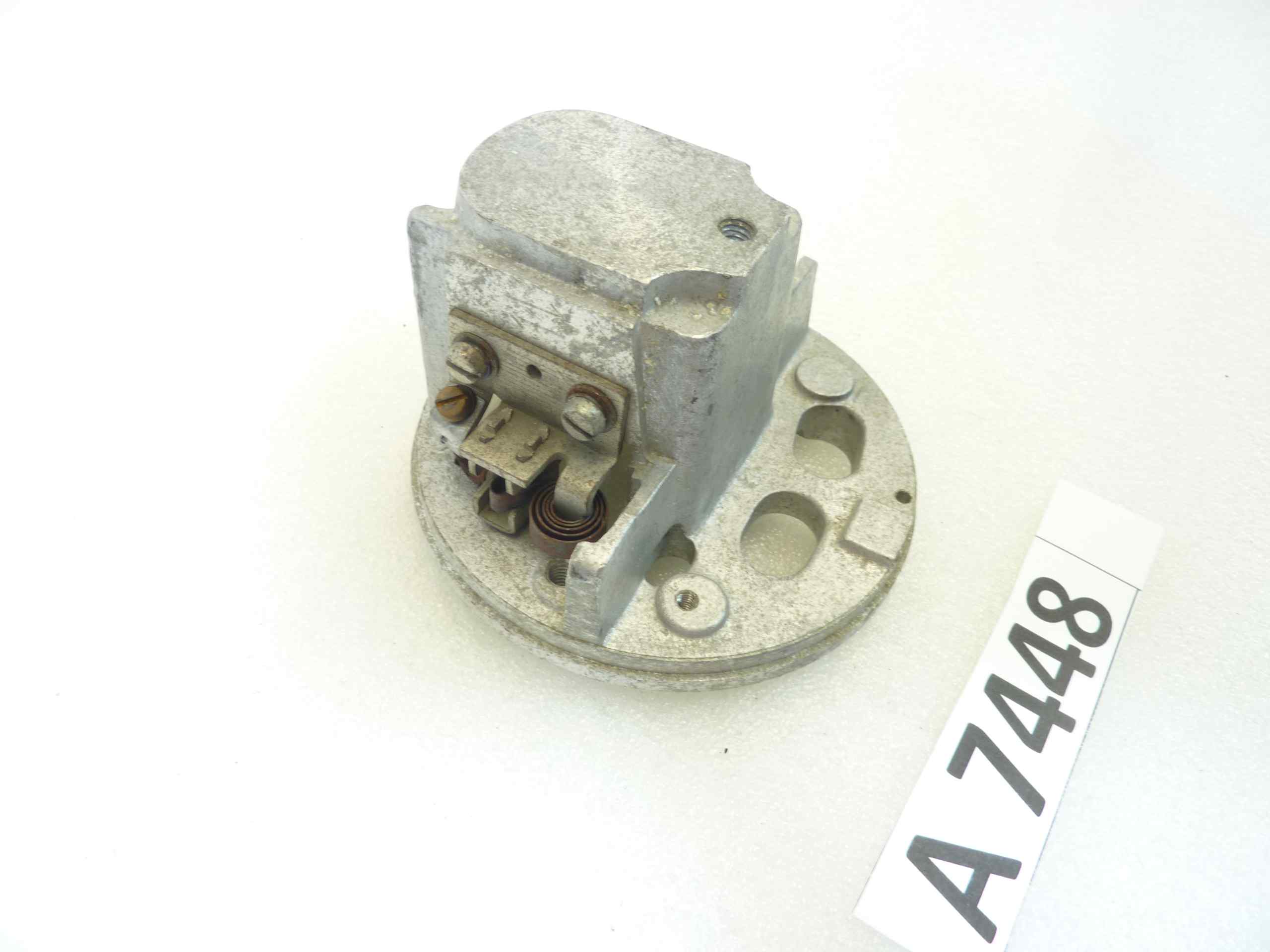 Coperchio dinamo Lancia Aprilia 1350 6V con spazzole Bosch RG90/6 diam 98 mm nuovo fondo di magazzino - immagine 2