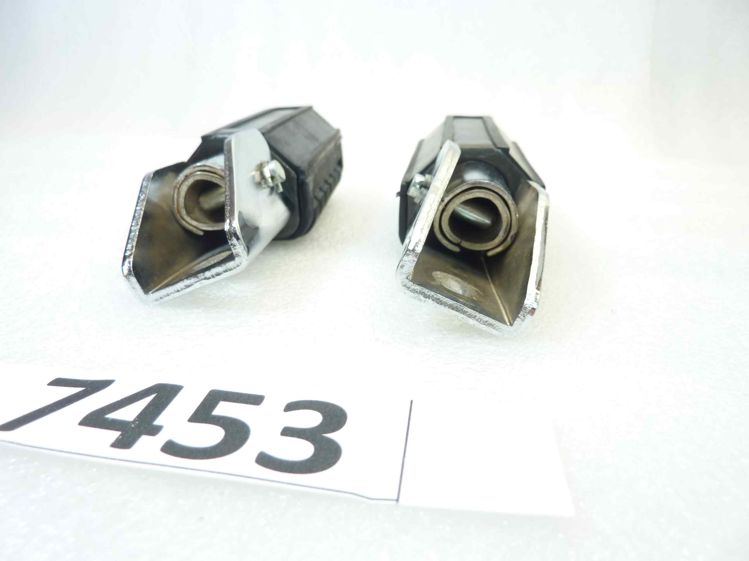 Coppia pedane passeggero Yamaha Xj 750 1981 - 1983 nuovo fondo di magazzino - immagine 6