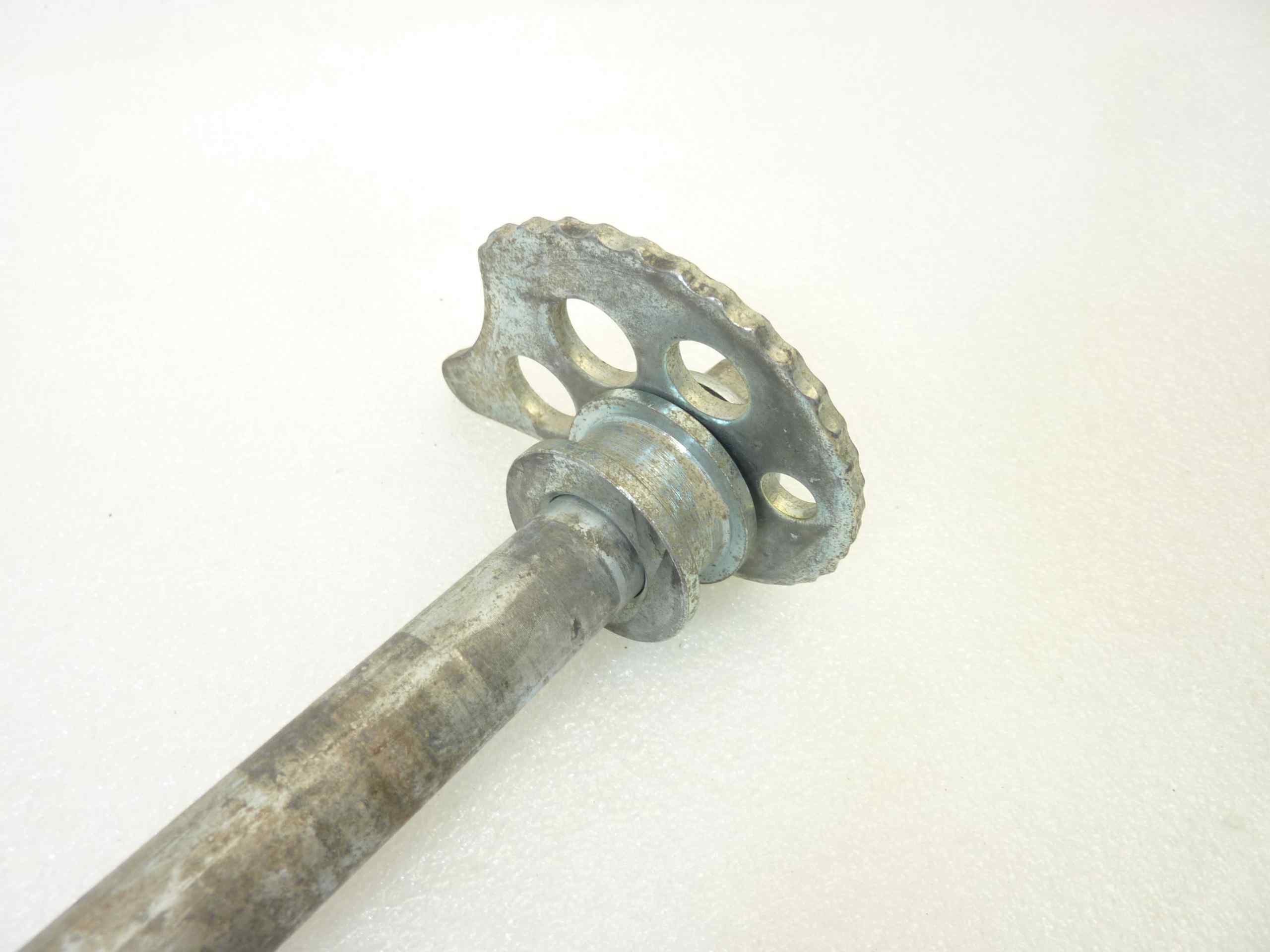 Perno ruota post Yamaha XT 550 5Y3 1982 - immagine 3