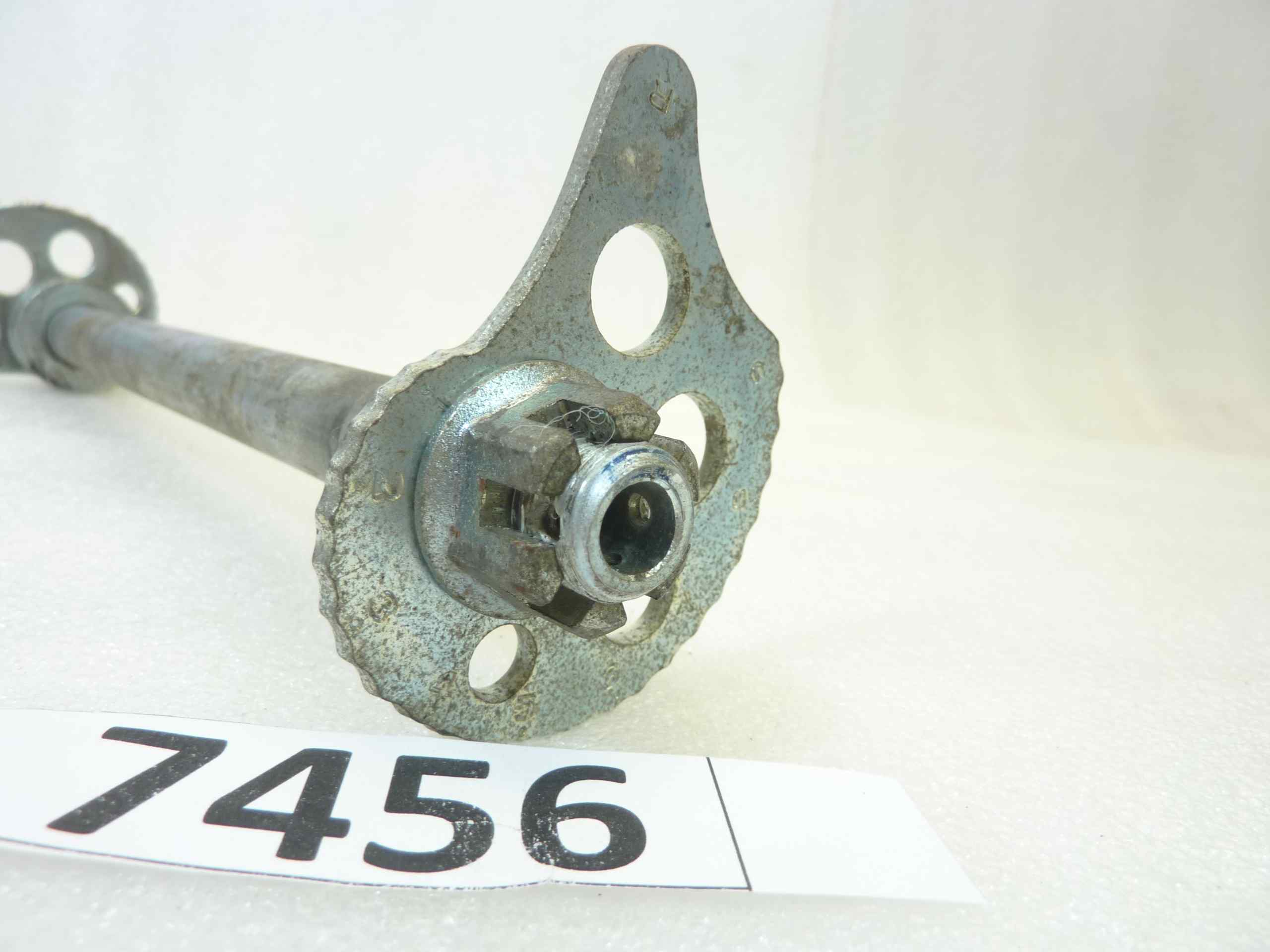 Perno ruota post Yamaha XT 550 5Y3 1982 - immagine 7