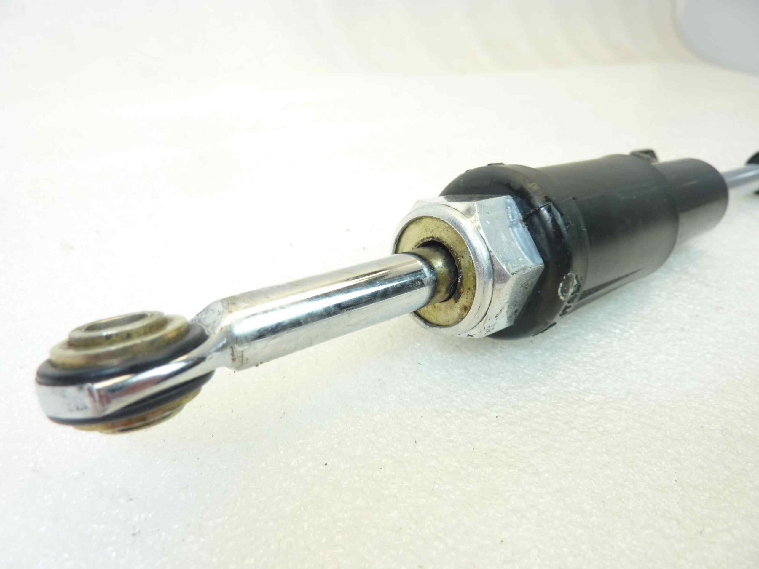Ammortizzatore sterzo regolabile Guzzi 1100 California Edizione 1994-19971100 California EV Edizione 1997-20021100 California Special Edizione 1999-20001100 Jackal Edizione 1999-20011100 California Sport Edizione 2001-20021100 Stone Edizione 2001-20051100 California EV P.I. Edizione 2002-20021100 California Stone-Metal Edizione 2002-20031100 California Special Sport-Aluminium Edizione 2002-20031100 California Aluminium-Titanium Edizione 2003-2004 1100 California EV Touring Edizione 2003-20051100 California Classic-Touring Edizione 2006-20081100 California Vintage Edizione 2006-20121100 California Aquila Nera Edizione 2009-20111000 SP Edizione 1979-19831000 SP 2 Edizione 1984-19871000 Le Mans Edizione 1984-19931000 California 3 Edizione 1987-19 931000 GT Edizione 1987-19911000 SP 3 Edizione 1989-19941000 S Edizione 1989-19941000 Strada Edizione 1993-1994850 Le Mans 2 Edizione 1978 - 1980850 Le Mans 3 Edizione 1981-1984850 T 5 Civile Edizione 1984-1987850 T 5 Polizia Edizione 1985-2001650 V65 Custom Edizione 1983-1986650 V65 Florida Edizione 1986-1990650 V65 Polizia-PA Nuovo Tipo Edizione 1988-1995500 V50 Custom Edizione 1982-1986350 V35 Custom Edizione 1982-1986350 V35 Florida Edizione 1986-1990 - immagine 7