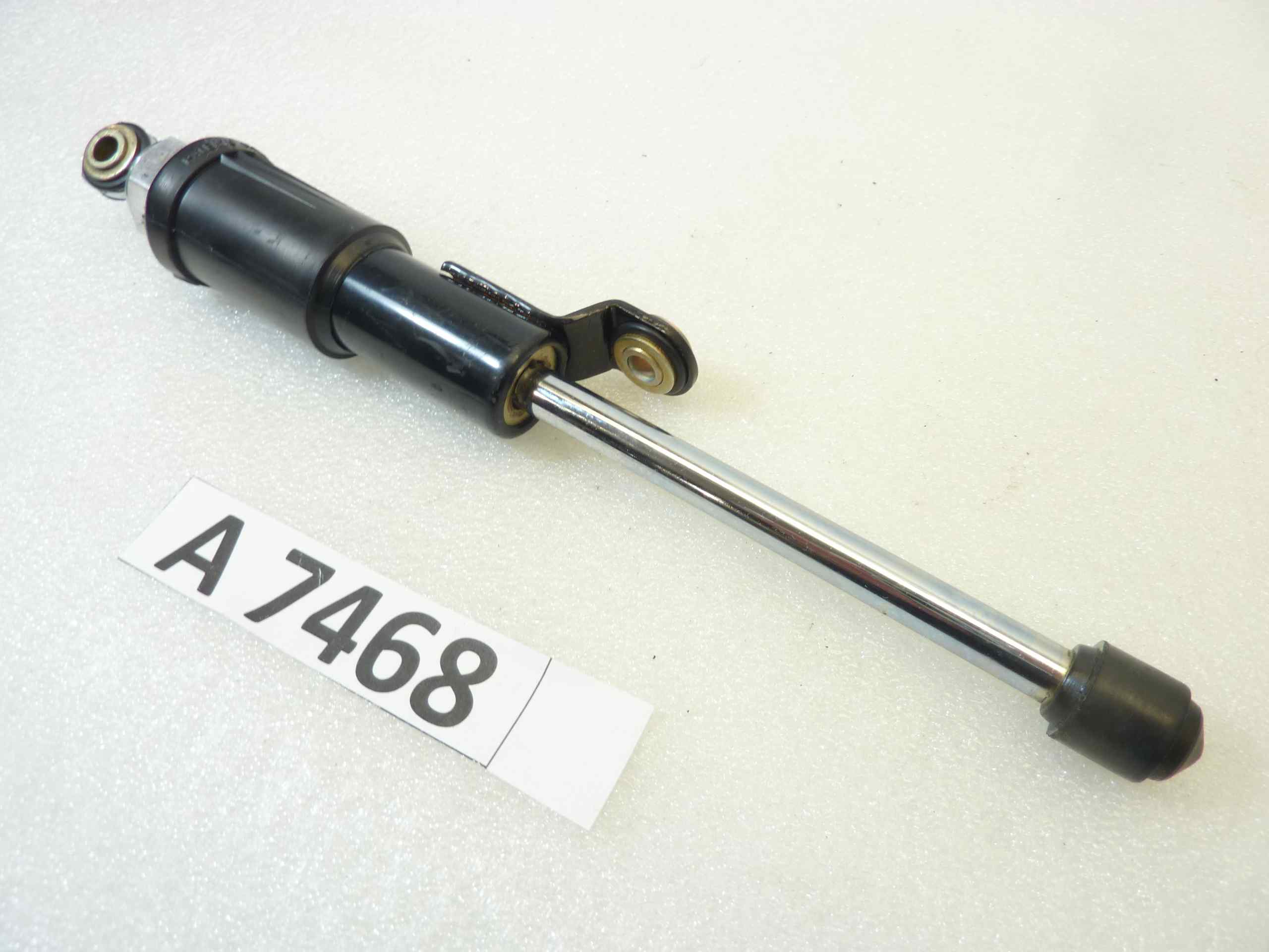 Ammortizzatore sterzo regolabile Guzzi 1100 California Edizione 1994-19971100 California EV Edizione 1997-20021100 California Special Edizione 1999-20001100 Jackal Edizione 1999-20011100 California Sport Edizione 2001-20021100 Stone Edizione 2001-20051100 California EV P.I. Edizione 2002-20021100 California Stone-Metal Edizione 2002-20031100 California Special Sport-Aluminium Edizione 2002-20031100 California Aluminium-Titanium Edizione 2003-2004 1100 California EV Touring Edizione 2003-20051100 California Classic-Touring Edizione 2006-20081100 California Vintage Edizione 2006-20121100 California Aquila Nera Edizione 2009-20111000 SP Edizione 1979-19831000 SP 2 Edizione 1984-19871000 Le Mans Edizione 1984-19931000 California 3 Edizione 1987-19 931000 GT Edizione 1987-19911000 SP 3 Edizione 1989-19941000 S Edizione 1989-19941000 Strada Edizione 1993-1994850 Le Mans 2 Edizione 1978 - 1980850 Le Mans 3 Edizione 1981-1984850 T 5 Civile Edizione 1984-1987850 T 5 Polizia Edizione 1985-2001650 V65 Custom Edizione 1983-1986650 V65 Florida Edizione 1986-1990650 V65 Polizia-PA Nuovo Tipo Edizione 1988-1995500 V50 Custom Edizione 1982-1986350 V35 Custom Edizione 1982-1986350 V35 Florida Edizione 1986-1990 - immagine 3
