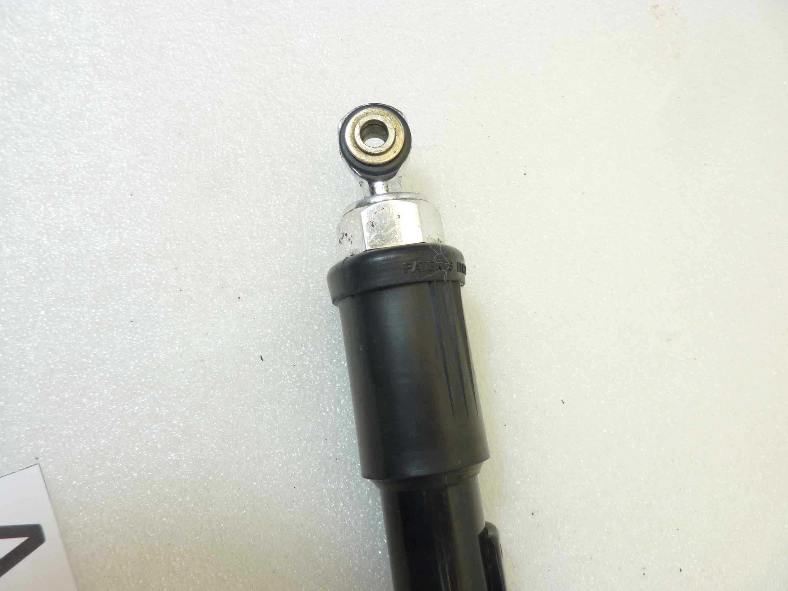 Ammortizzatore sterzo regolabile Guzzi 1100 California Edizione 1994-19971100 California EV Edizione 1997-20021100 California Special Edizione 1999-20001100 Jackal Edizione 1999-20011100 California Sport Edizione 2001-20021100 Stone Edizione 2001-20051100 California EV P.I. Edizione 2002-20021100 California Stone-Metal Edizione 2002-20031100 California Special Sport-Aluminium Edizione 2002-20031100 California Aluminium-Titanium Edizione 2003-2004 1100 California EV Touring Edizione 2003-20051100 California Classic-Touring Edizione 2006-20081100 California Vintage Edizione 2006-20121100 California Aquila Nera Edizione 2009-20111000 SP Edizione 1979-19831000 SP 2 Edizione 1984-19871000 Le Mans Edizione 1984-19931000 California 3 Edizione 1987-19 931000 GT Edizione 1987-19911000 SP 3 Edizione 1989-19941000 S Edizione 1989-19941000 Strada Edizione 1993-1994850 Le Mans 2 Edizione 1978 - 1980850 Le Mans 3 Edizione 1981-1984850 T 5 Civile Edizione 1984-1987850 T 5 Polizia Edizione 1985-2001650 V65 Custom Edizione 1983-1986650 V65 Florida Edizione 1986-1990650 V65 Polizia-PA Nuovo Tipo Edizione 1988-1995500 V50 Custom Edizione 1982-1986350 V35 Custom Edizione 1982-1986350 V35 Florida Edizione 1986-1990 - immagine 4