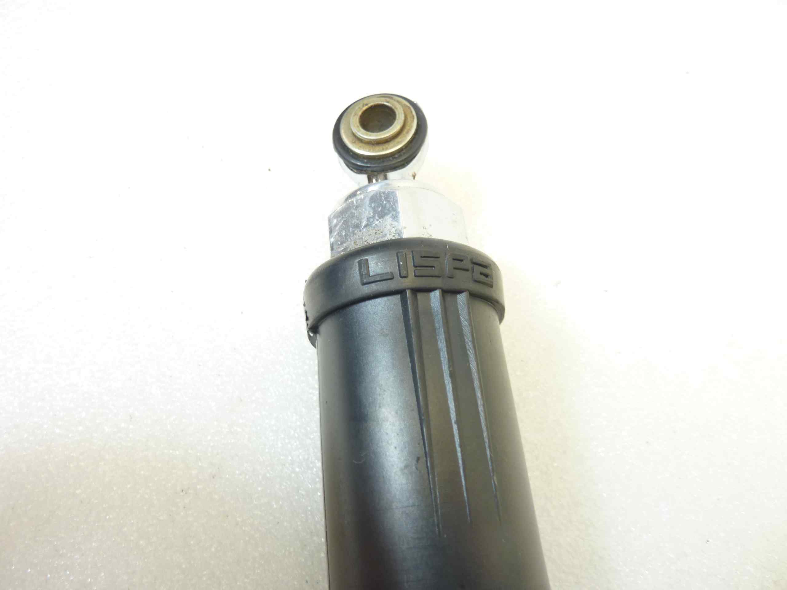 Ammortizzatore sterzo regolabile Guzzi 1100 California Edizione 1994-19971100 California EV Edizione 1997-20021100 California Special Edizione 1999-20001100 Jackal Edizione 1999-20011100 California Sport Edizione 2001-20021100 Stone Edizione 2001-20051100 California EV P.I. Edizione 2002-20021100 California Stone-Metal Edizione 2002-20031100 California Special Sport-Aluminium Edizione 2002-20031100 California Aluminium-Titanium Edizione 2003-2004 1100 California EV Touring Edizione 2003-20051100 California Classic-Touring Edizione 2006-20081100 California Vintage Edizione 2006-20121100 California Aquila Nera Edizione 2009-20111000 SP Edizione 1979-19831000 SP 2 Edizione 1984-19871000 Le Mans Edizione 1984-19931000 California 3 Edizione 1987-19 931000 GT Edizione 1987-19911000 SP 3 Edizione 1989-19941000 S Edizione 1989-19941000 Strada Edizione 1993-1994850 Le Mans 2 Edizione 1978 - 1980850 Le Mans 3 Edizione 1981-1984850 T 5 Civile Edizione 1984-1987850 T 5 Polizia Edizione 1985-2001650 V65 Custom Edizione 1983-1986650 V65 Florida Edizione 1986-1990650 V65 Polizia-PA Nuovo Tipo Edizione 1988-1995500 V50 Custom Edizione 1982-1986350 V35 Custom Edizione 1982-1986350 V35 Florida Edizione 1986-1990 - immagine 6