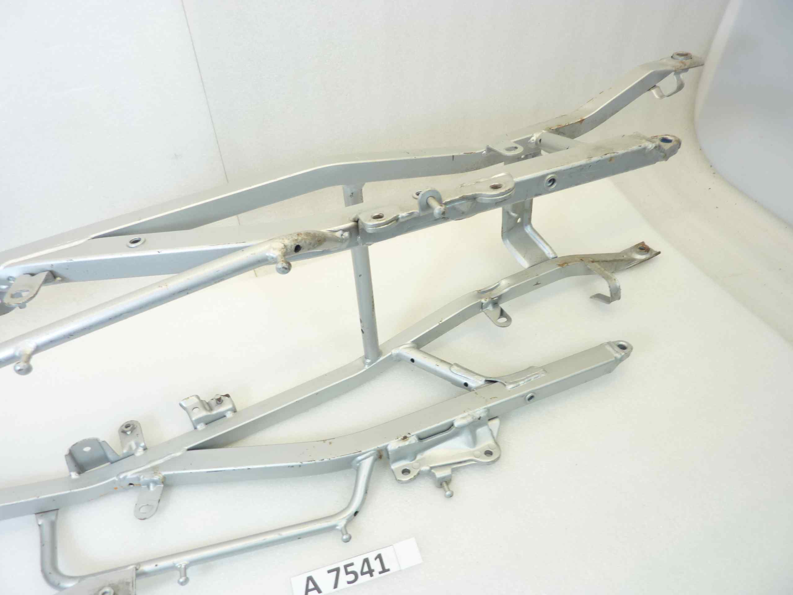 Telaietto posteriore Yamaha FZR 1000 Genesis 1987 - immagine 7
