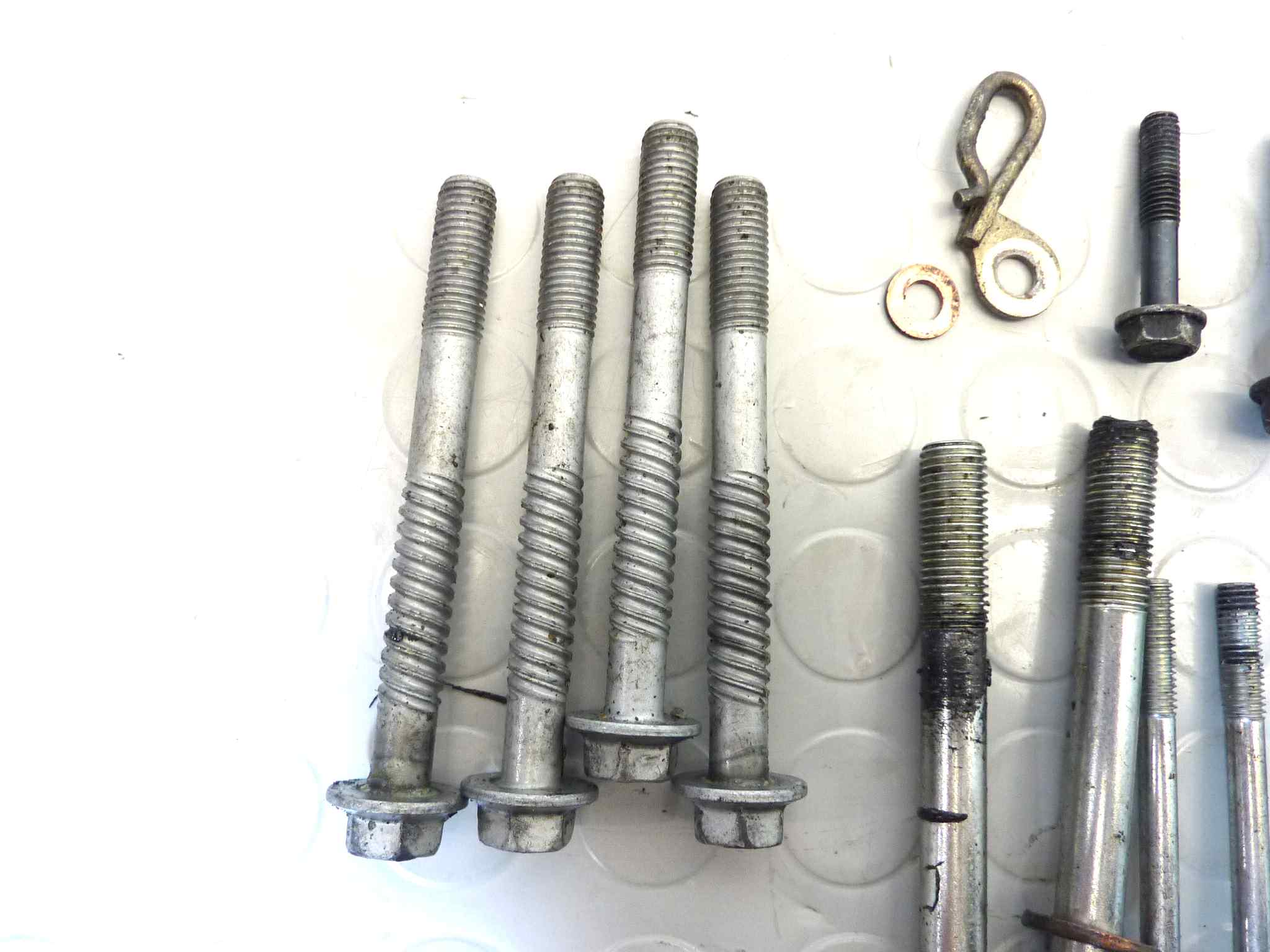 Viti blocco motore Honda VFR 750 RC36 1990-1993 come da foto - immagine 2
