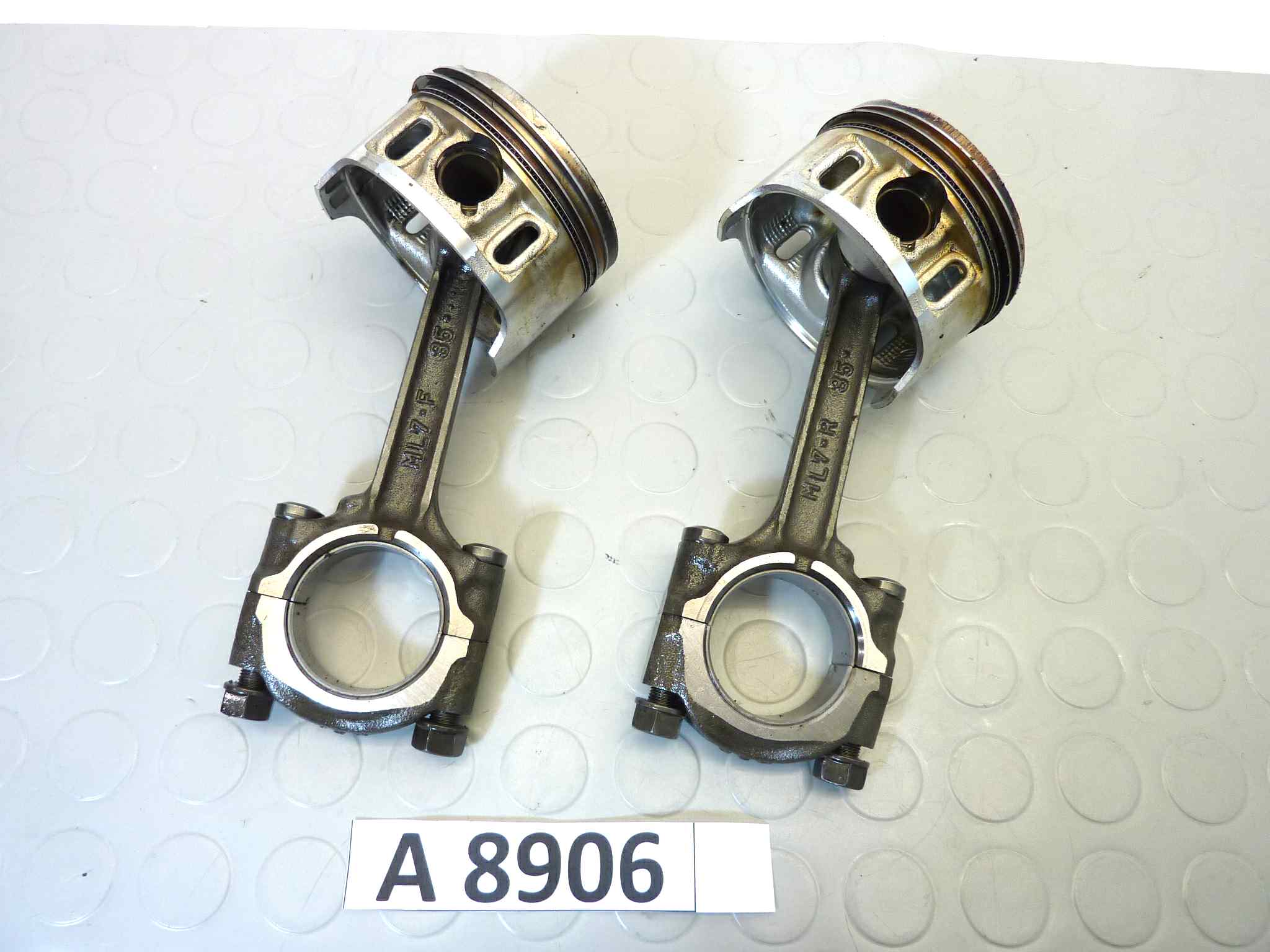 Coppia bielle pistoni Honda VFR 750 RC36 1990-1993 come da foto vedi codici