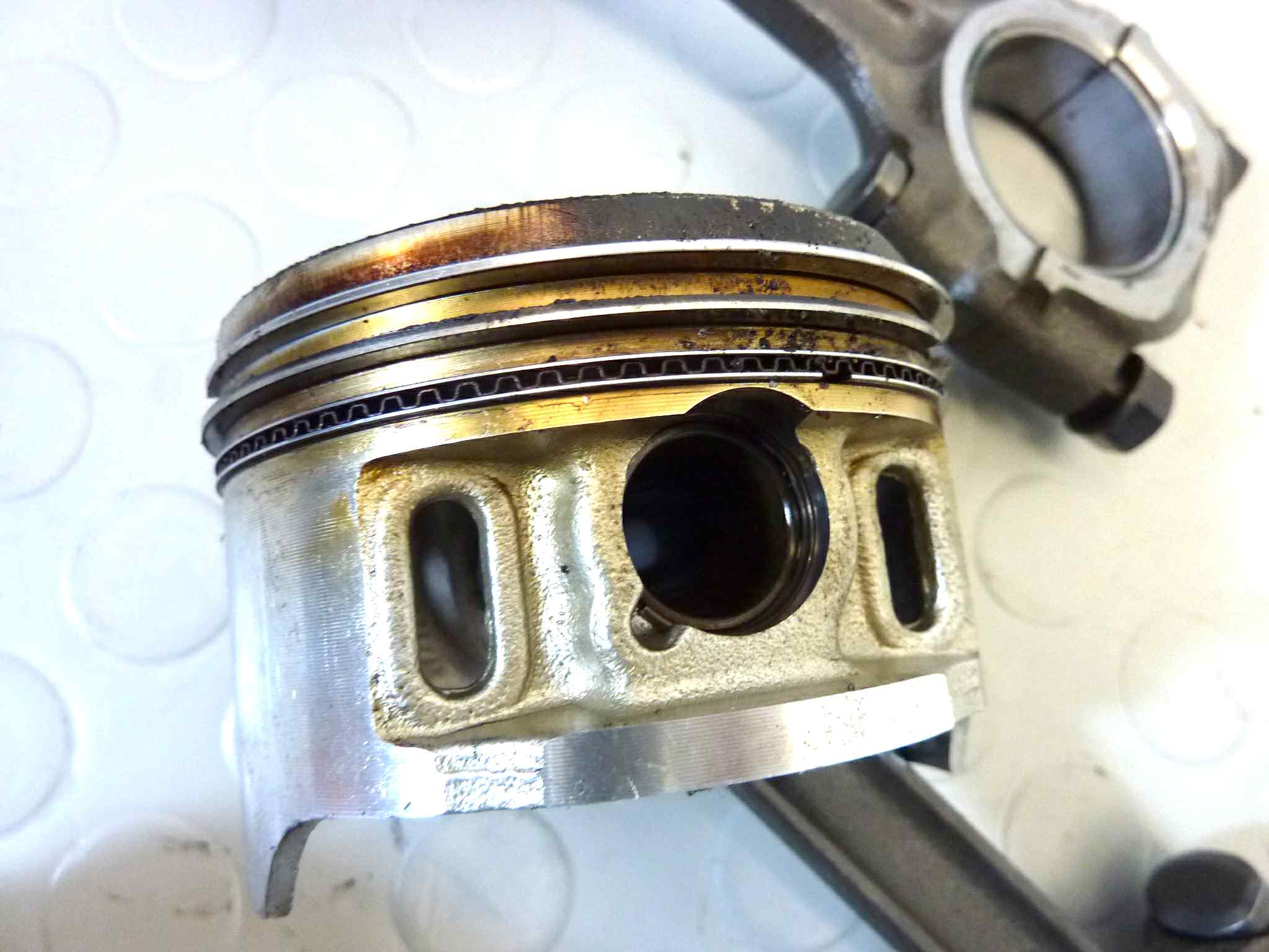 Coppia bielle pistoni Honda VFR 750 RC36 1990-1993 come da foto vedi codici - immagine 9