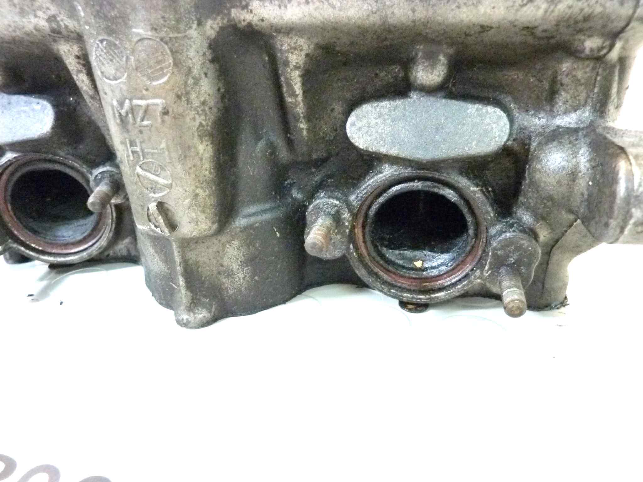 Testa testata anteriore Honda VFR 750 RC36 1990-1993 come da foto non testata - immagine 9