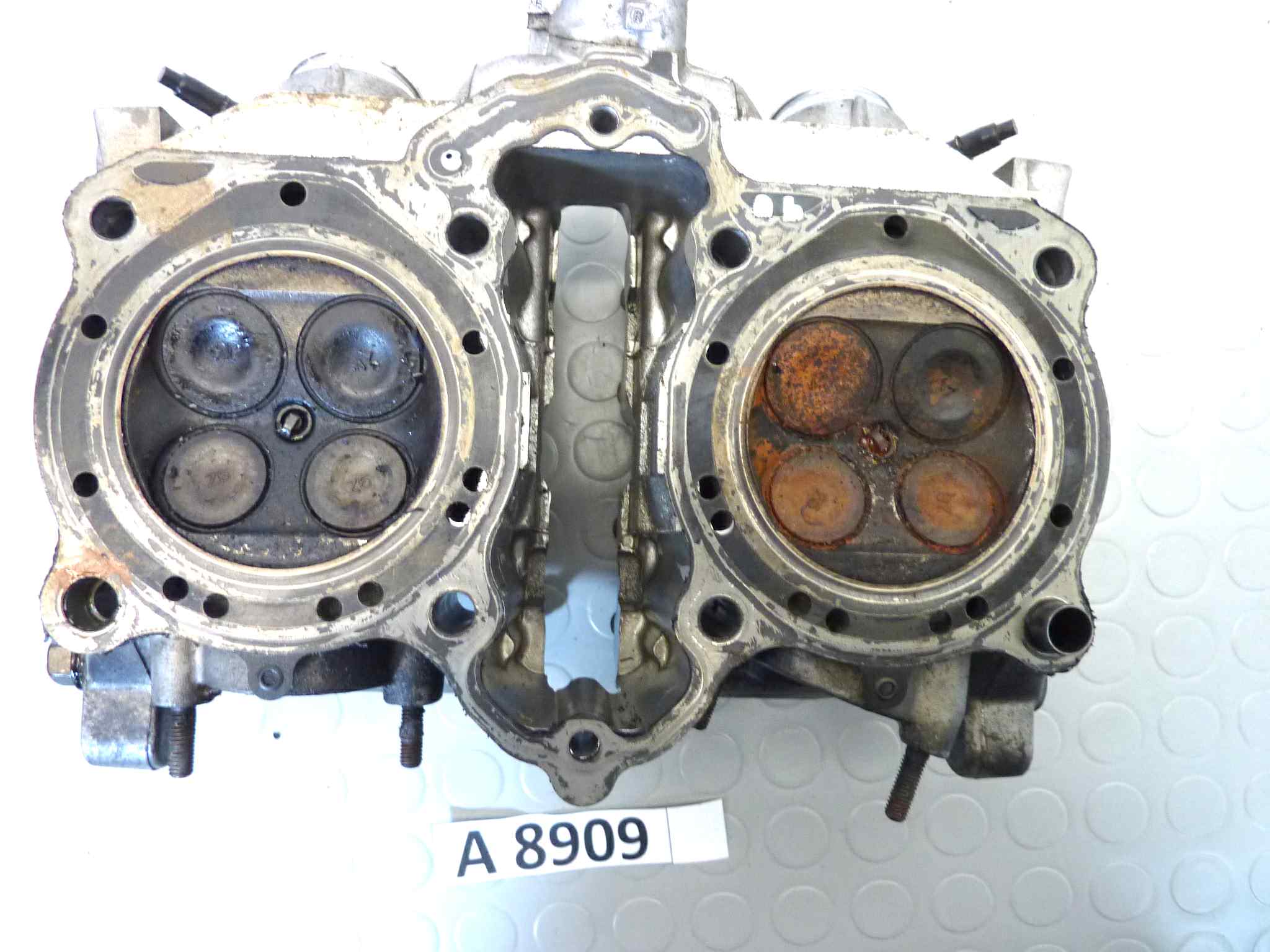 Testa testata anteriore Honda VFR 750 RC36 1990-1993 come da foto non testata - immagine 16