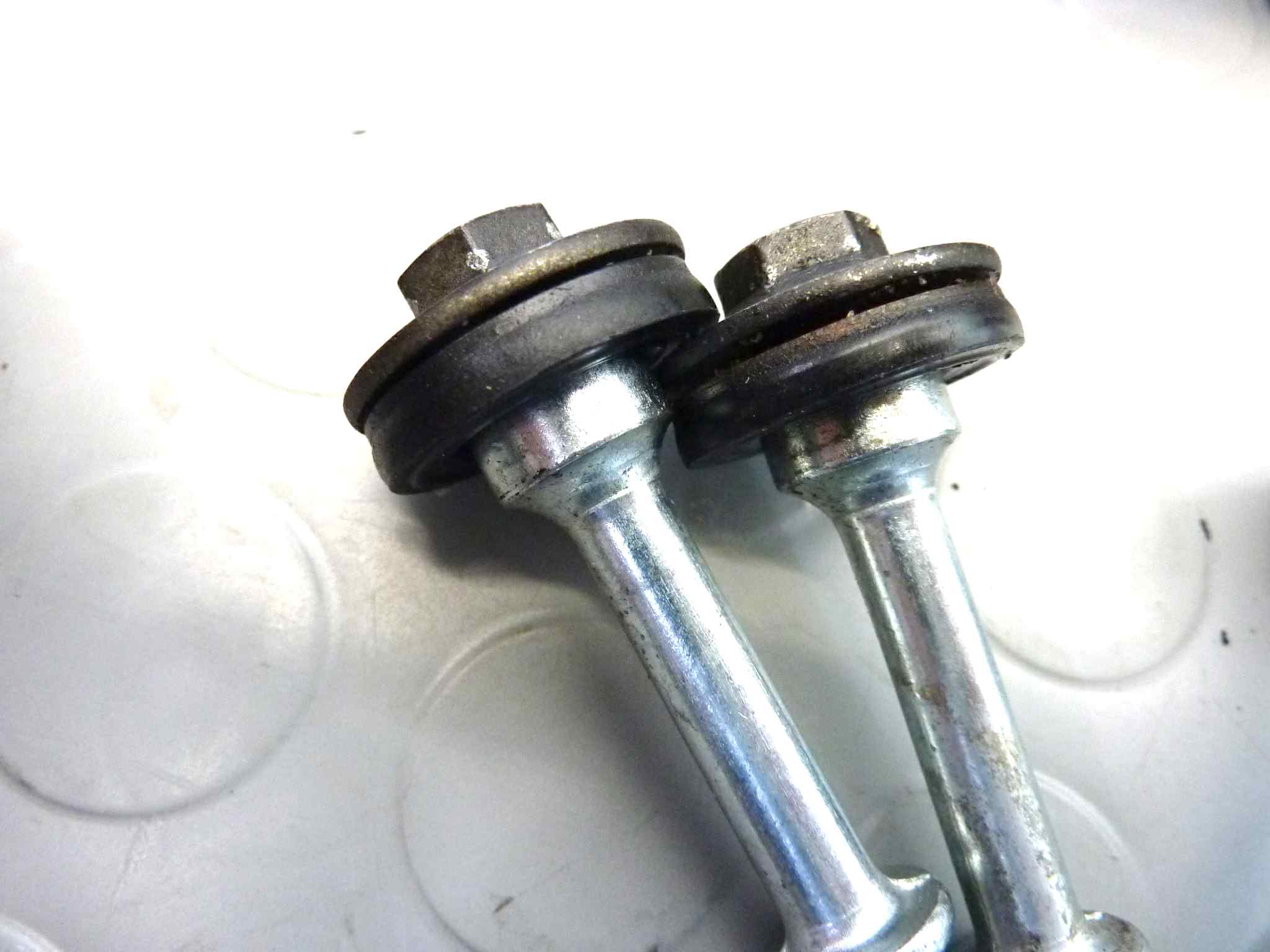 Coperchio valvole anteriore con alberi camme Honda VFR 750 RC36 1990-1993 - immagine 5
