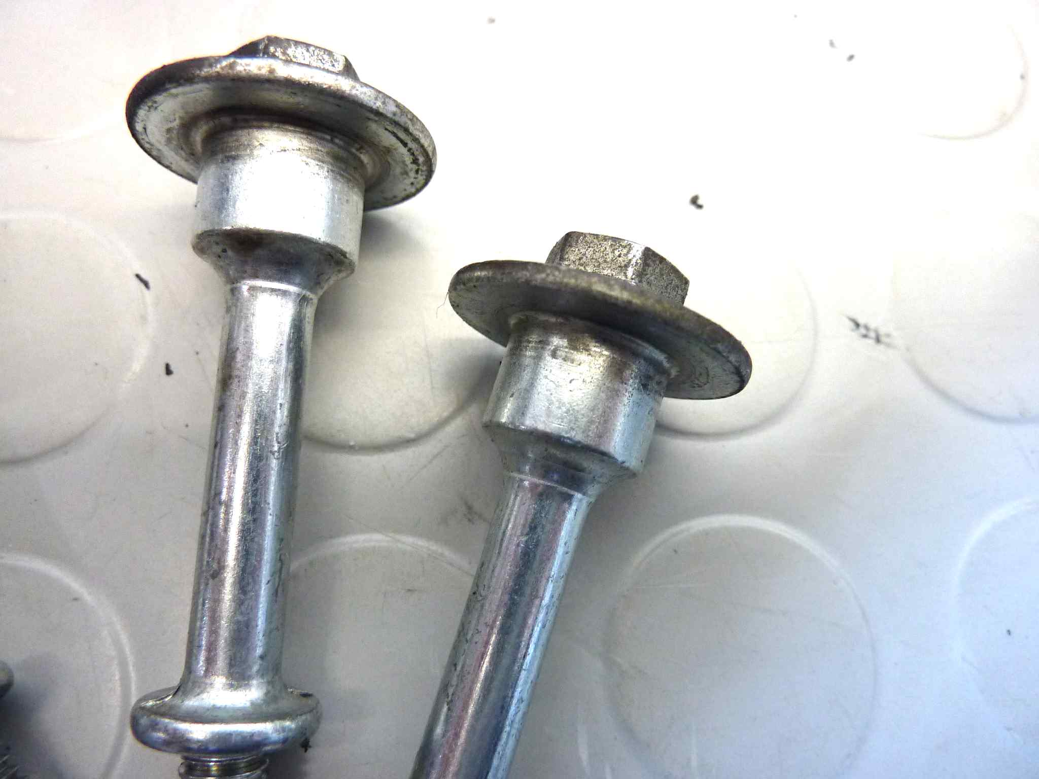 Coperchio valvole anteriore con alberi camme Honda VFR 750 RC36 1990-1993 - immagine 6