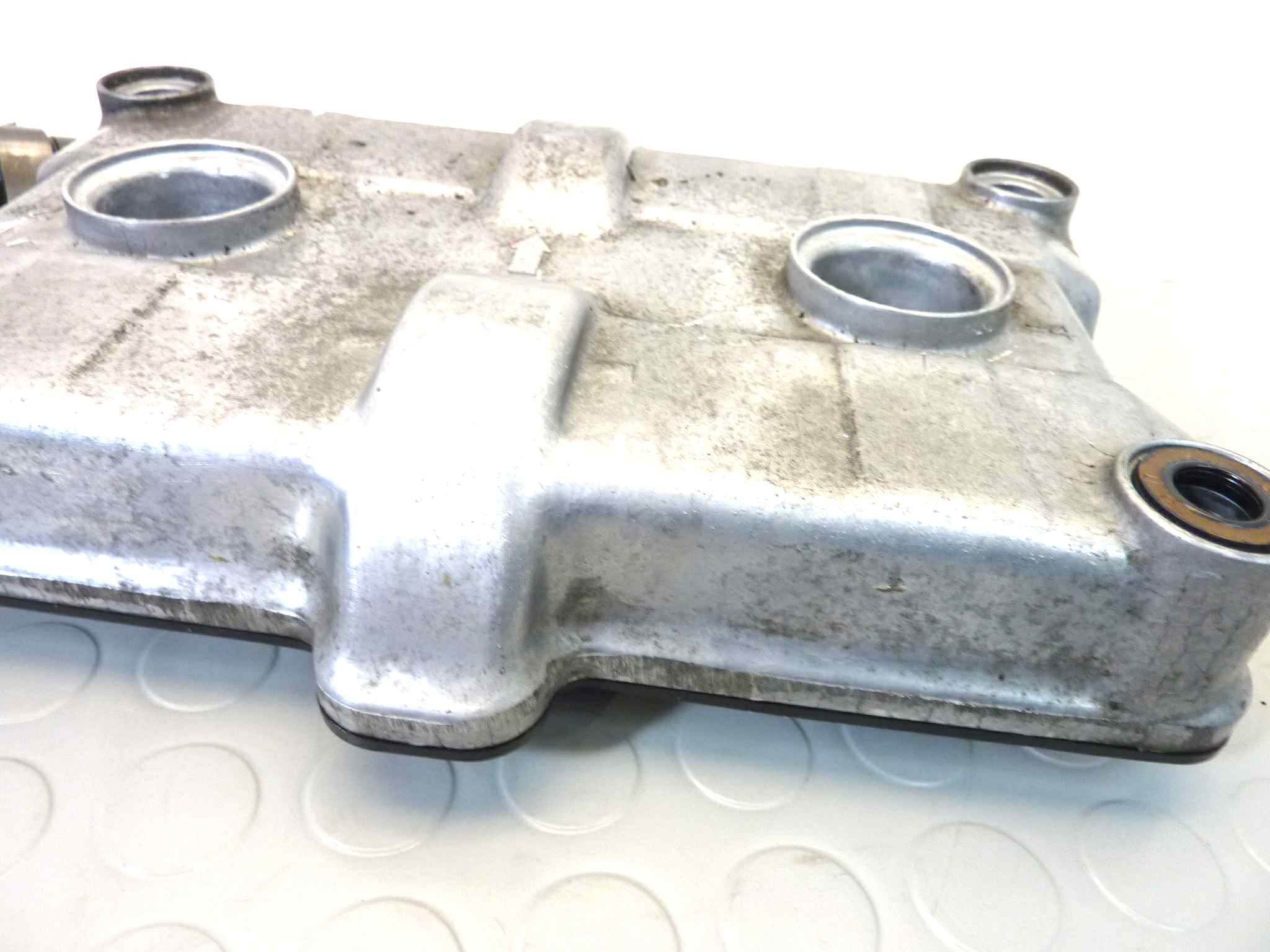 Coperchio valvole anteriore con alberi camme Honda VFR 750 RC36 1990-1993 - immagine 8