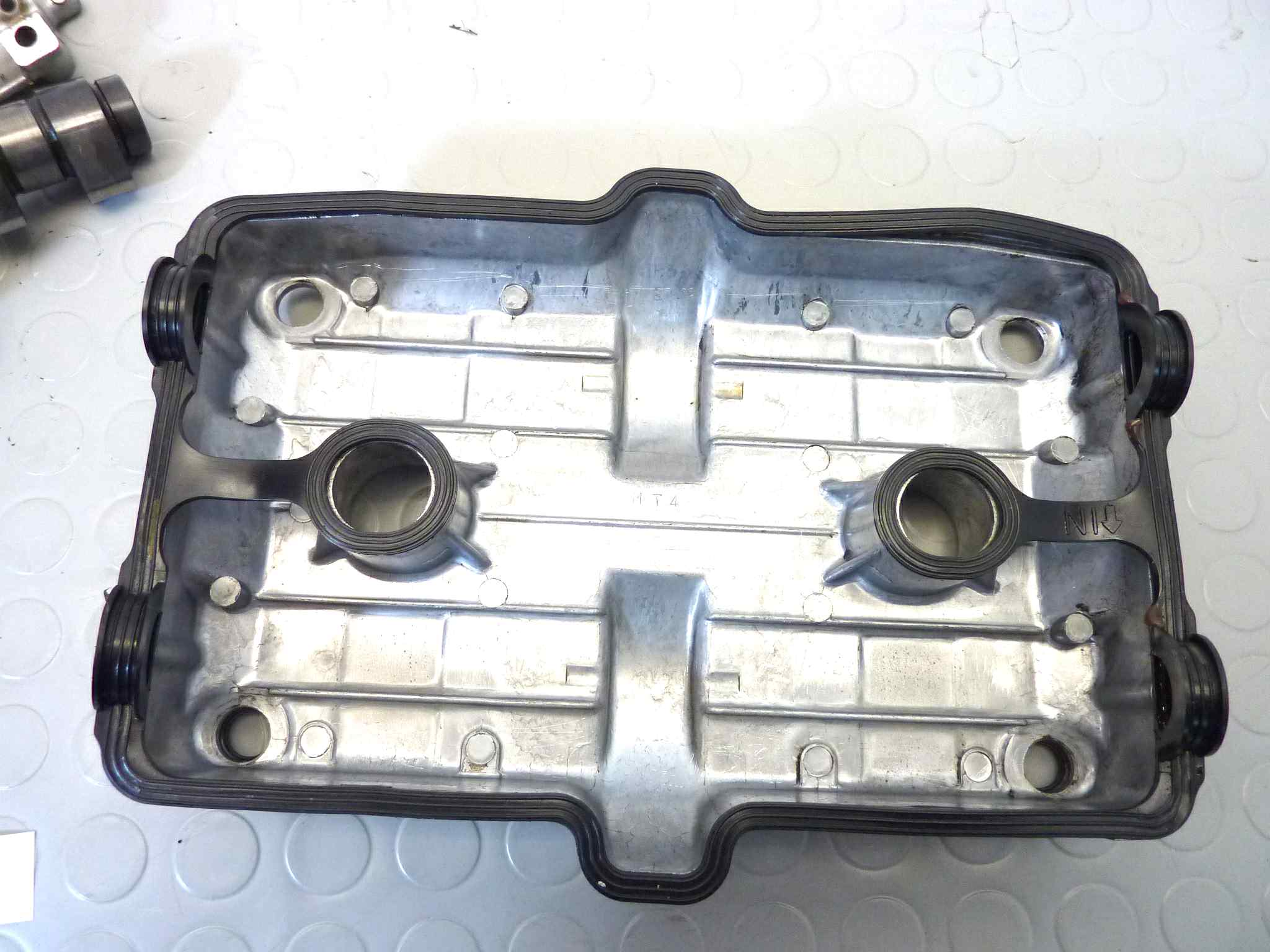 Coperchio valvole anteriore con alberi camme Honda VFR 750 RC36 1990-1993 - immagine 10