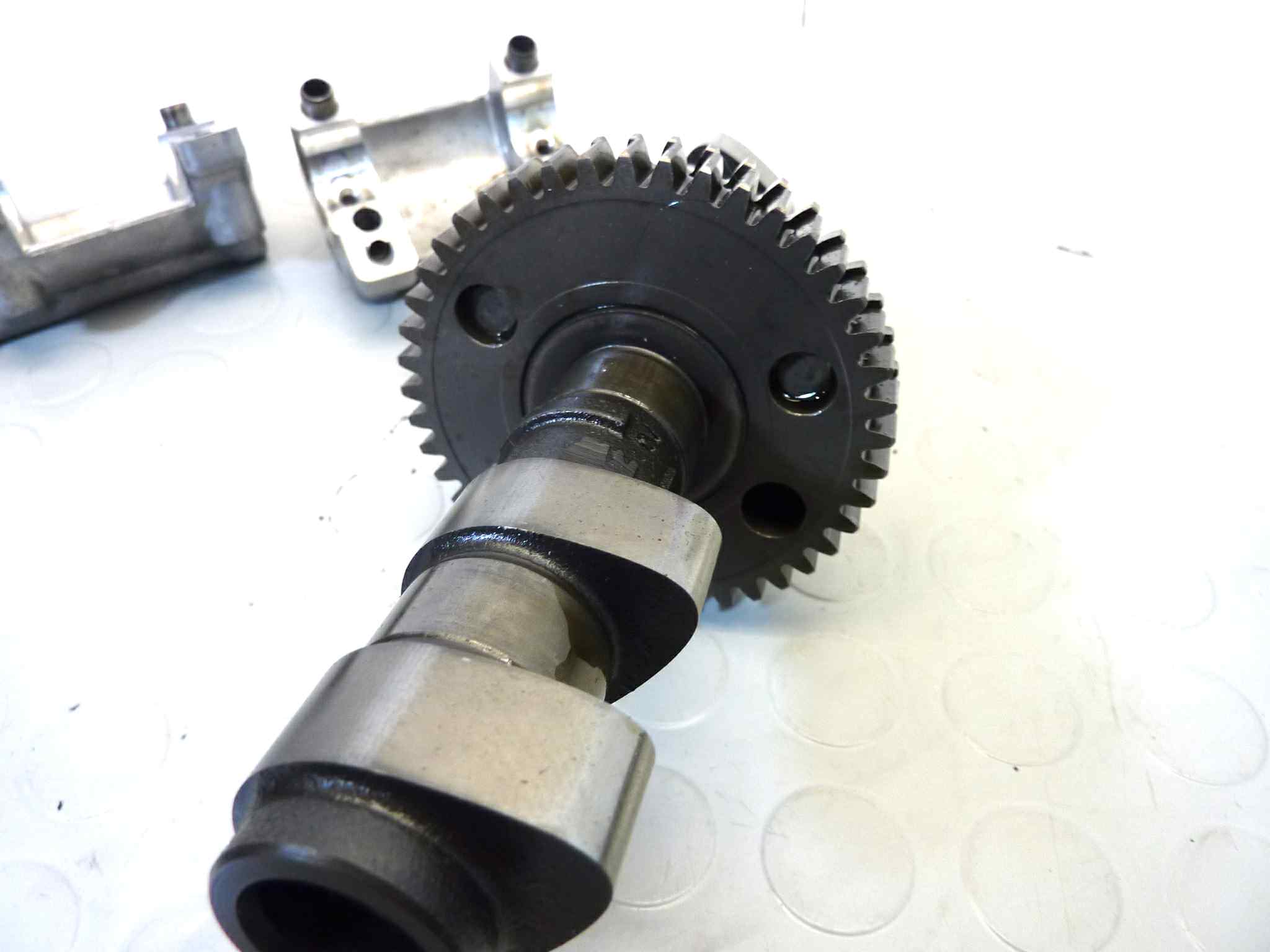 Coperchio valvole anteriore con alberi camme Honda VFR 750 RC36 1990-1993 - immagine 13