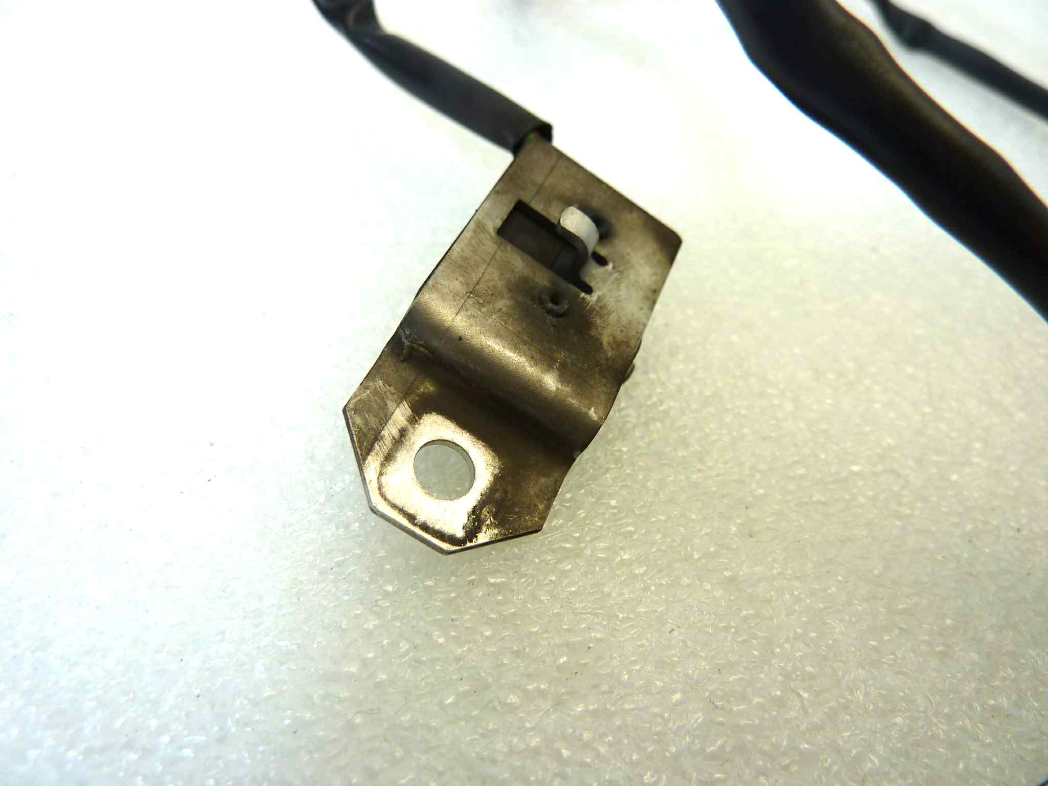 Sensore stop freno anteriore Bmw 650 CS Scarver vedi guaina - immagine 2