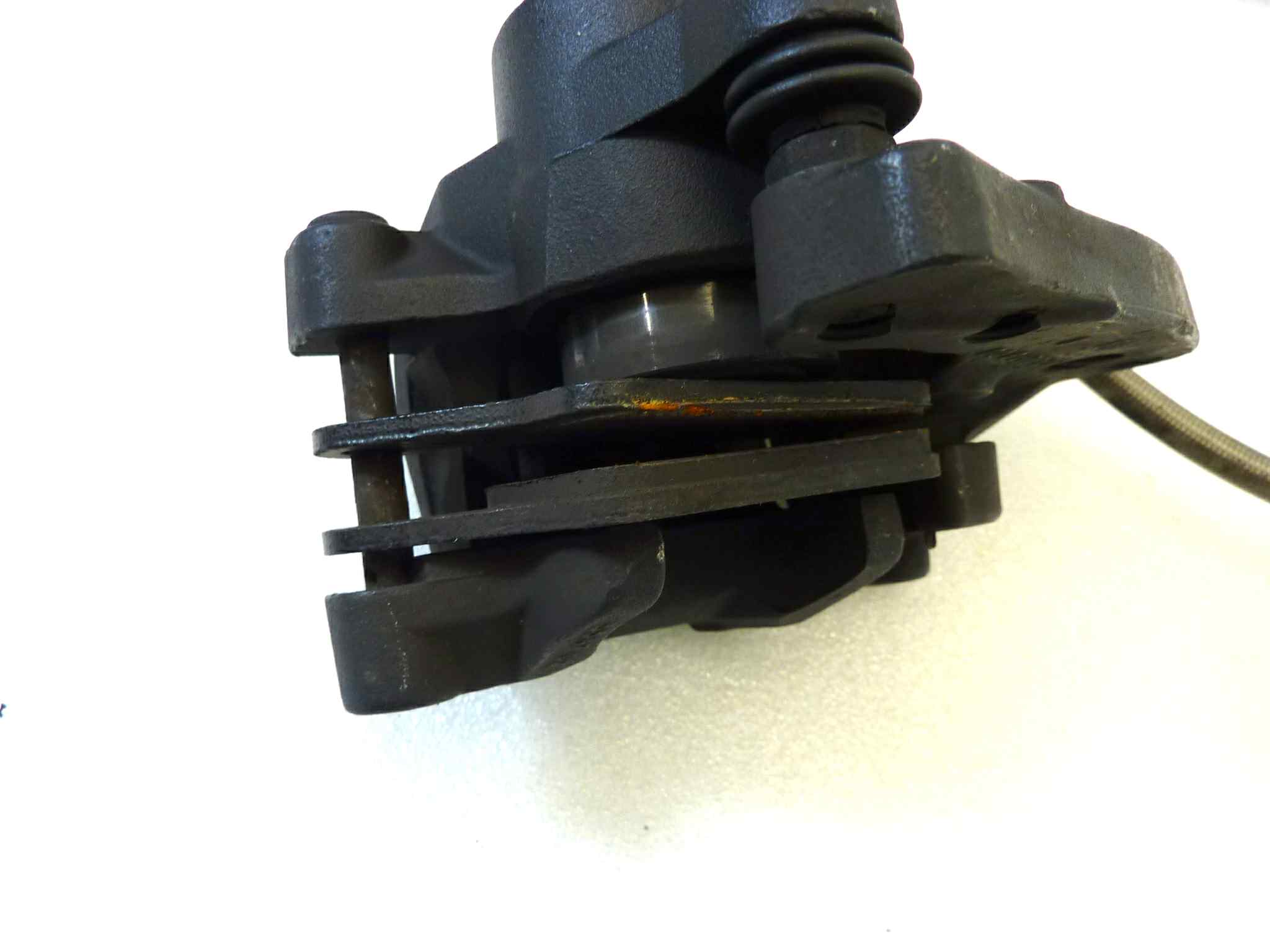 Pinza e pompa freno posteriore con tubazione Bmw 650 CS Scarver - immagine 8