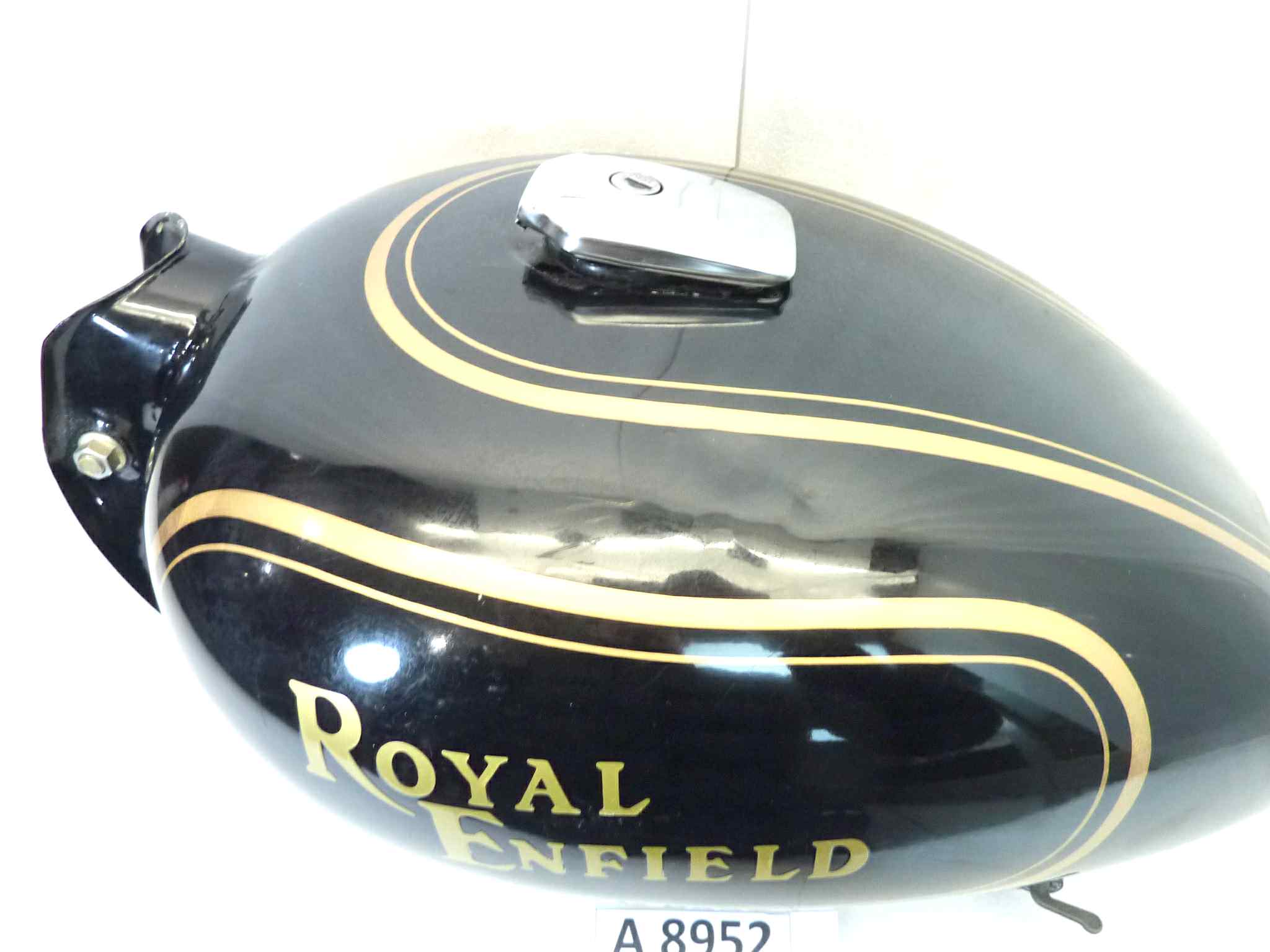 Serbatoio Royal Enfield Bullet 500 2009 benzina carburante tappo senza chiave - immagine 4