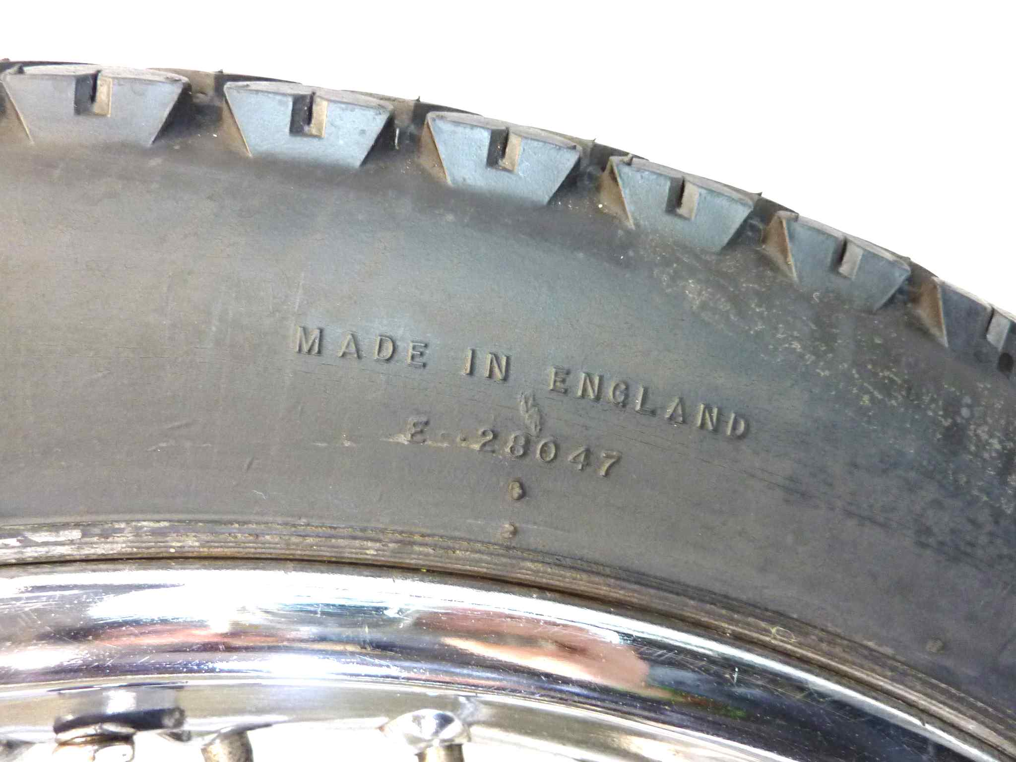 Ruota cerchio anteriore Royal Enfield Bullet 500 2009 con gomma Avon MK II 3,50 S 19 - immagine 8