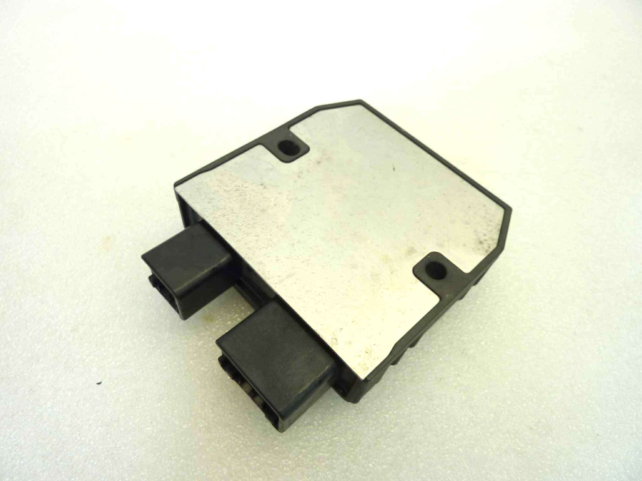 Regolatore di tensione HONDA VFR 800 X CROSSRUNNER 2011-2014 - immagine 5