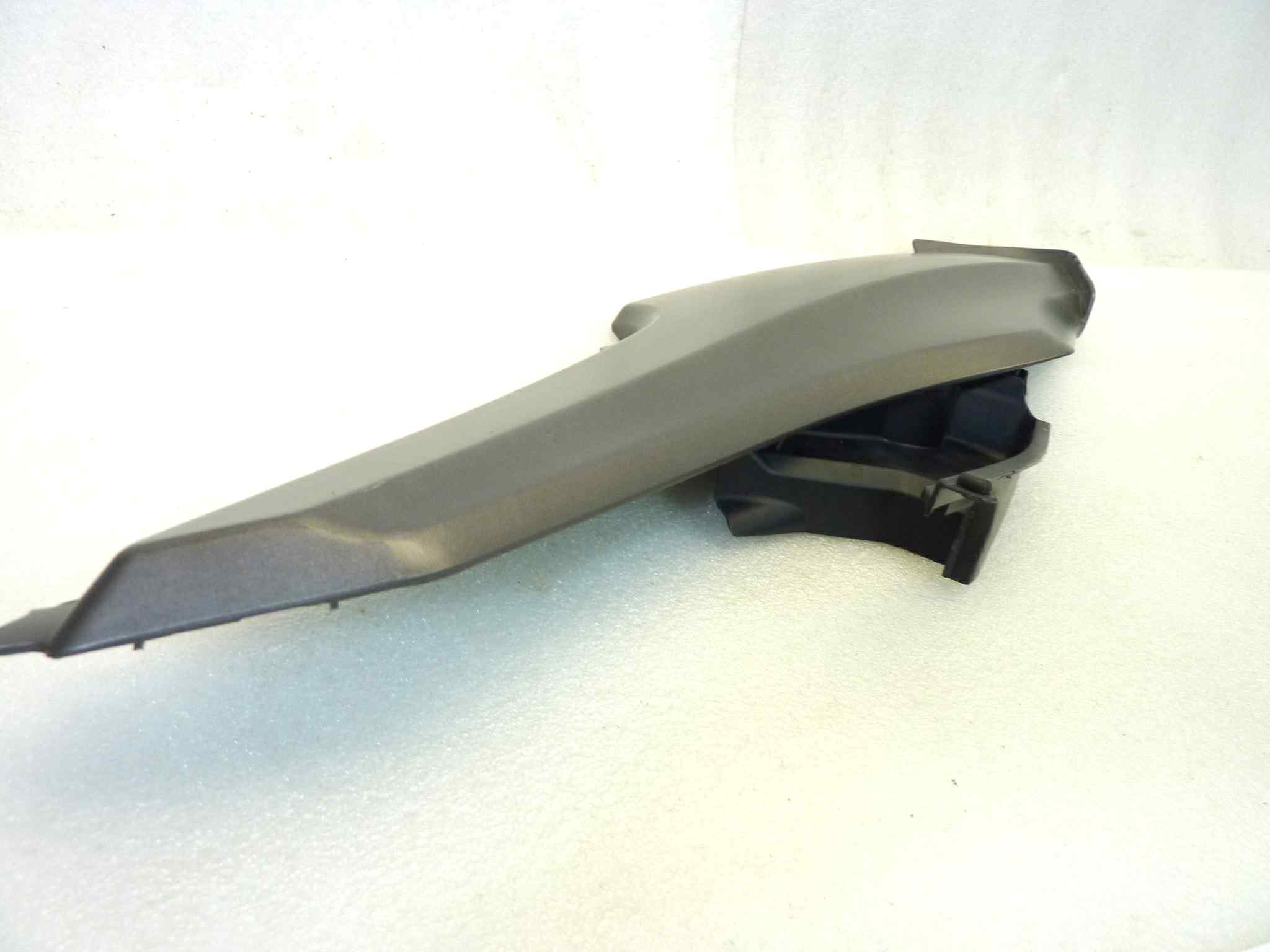 Carena fianchetto destro centrale HONDA VFR 800 X CROSSRUNNER 2011-2014 - immagine 3
