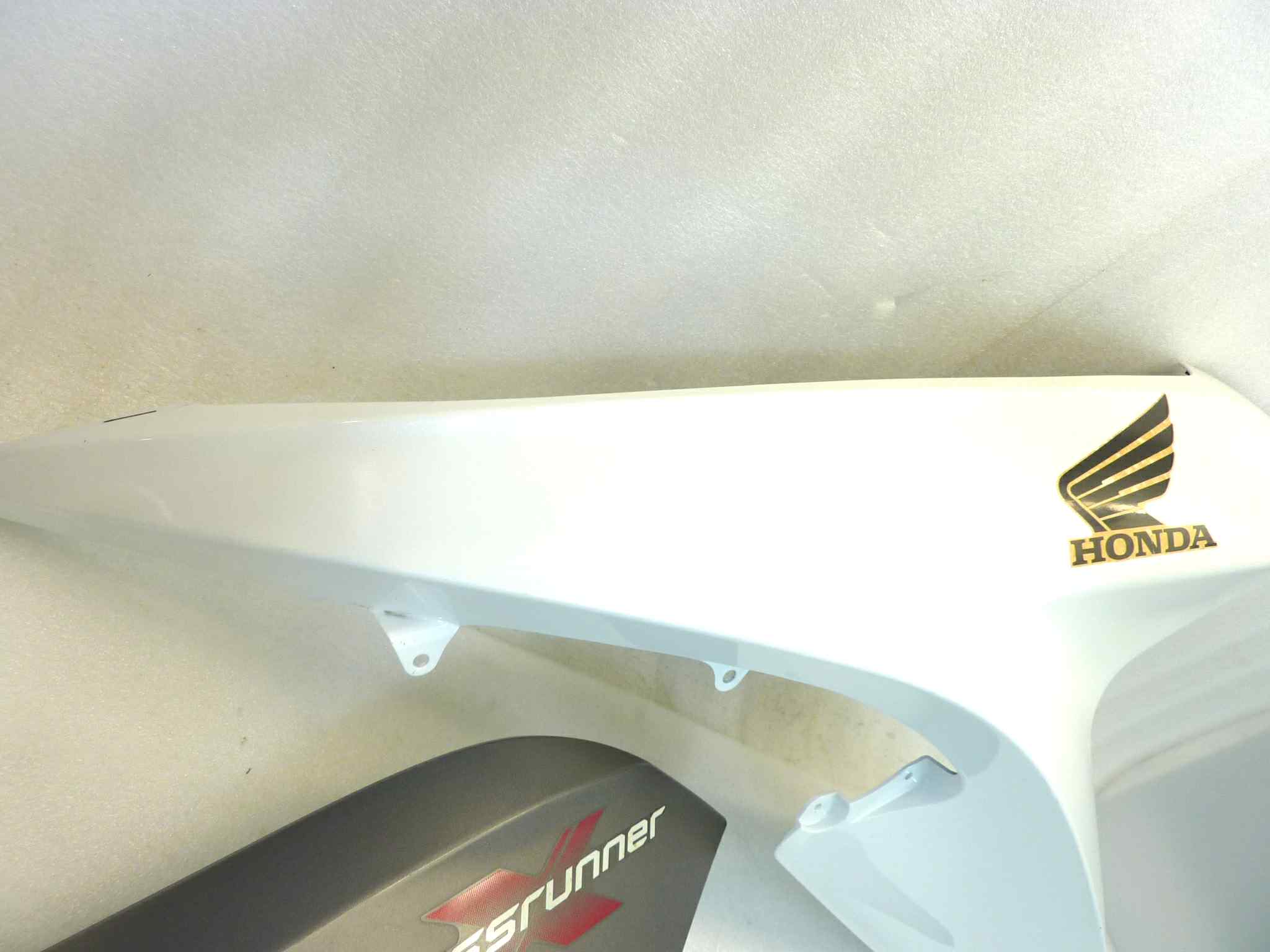 Carena anteriore sinistra HONDA VFR 800 X CROSSRUNNER 2011-2014 colore bianco perla - immagine 6
